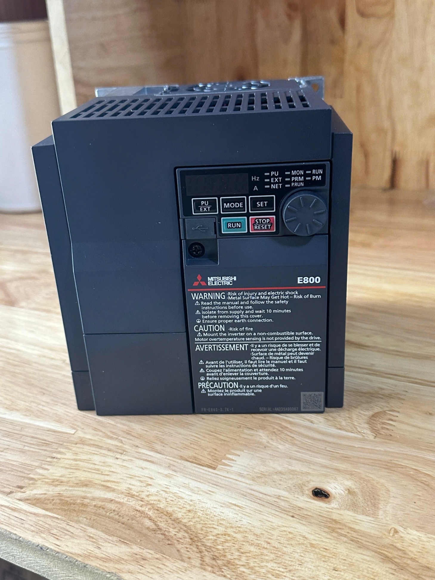 Biến tần Mitsubishi FR-E840-0095-4-60 (3.7kW)