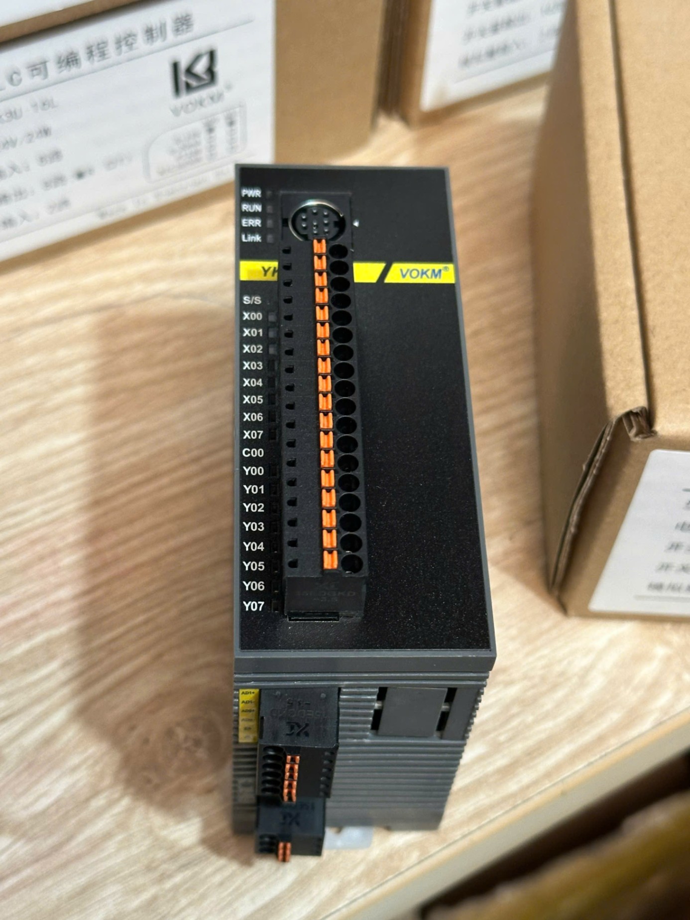 PLC YK FX3U/YK3U 16L 16MT 8 input 8 output transistor 2AD/RS422/RS485 2 đầu vào 4 đầu ra xung tốc độ cao, Board mạch lập trình GX Works2 Mitsubishi