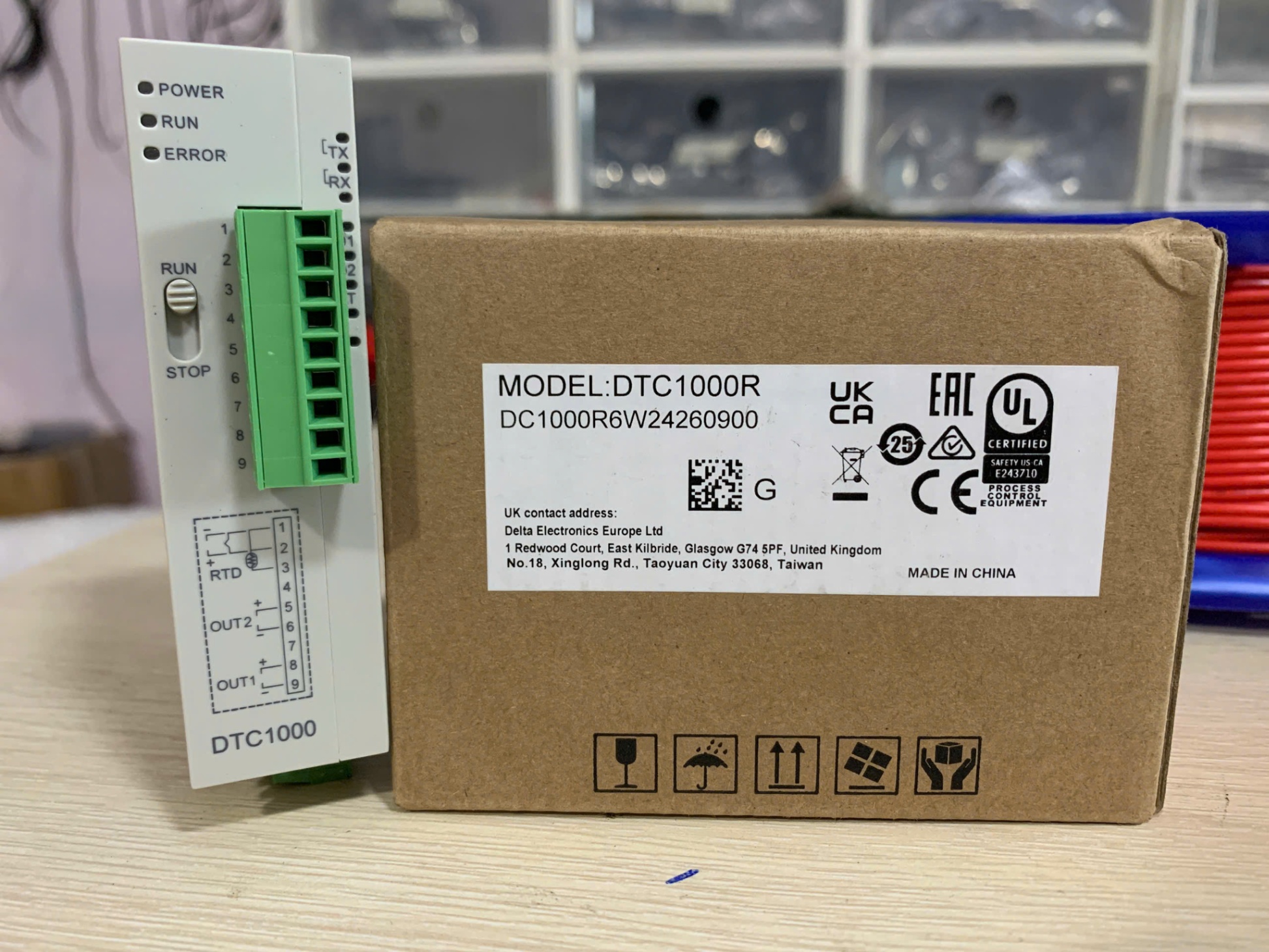 Bộ Điều Khiển Nhiệt Độ Delta DTC1000R RS485 Relay LCD Module 24VDC IP54 PLC Tự Động Hóa Lò Nung Hệ Thống Công Nghiệp