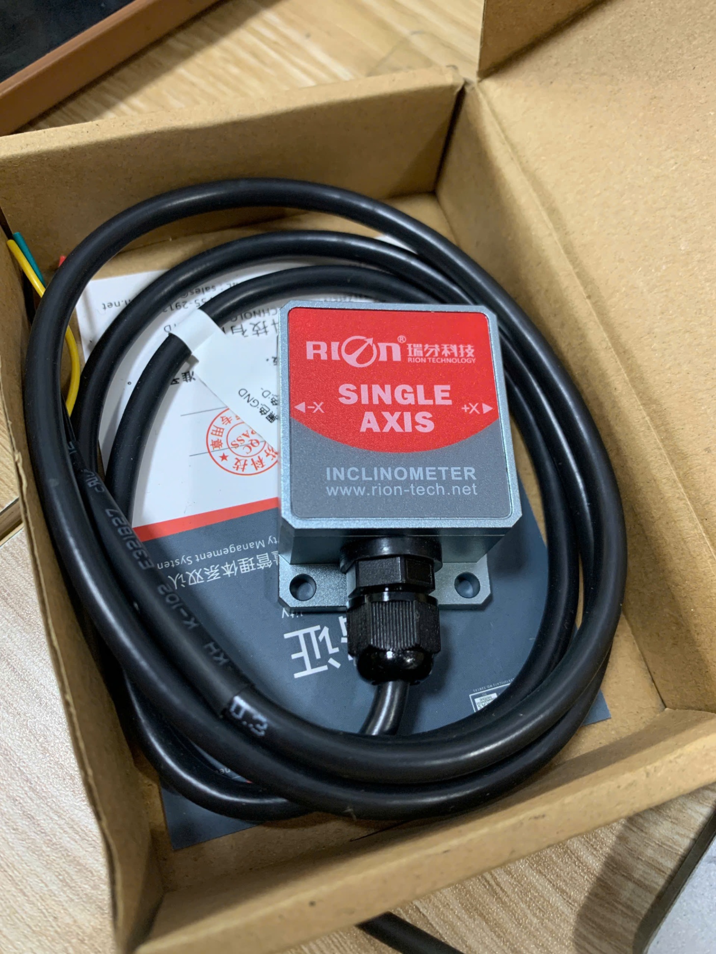 Cảm Biến Góc Nghiêng Rion LCA316T-90-485-MB ±90° RS485 IP67 Tự Động Hóa Công Nghiệp Đo Góc Nghiêng, Mức Độ Chính Xác Cao