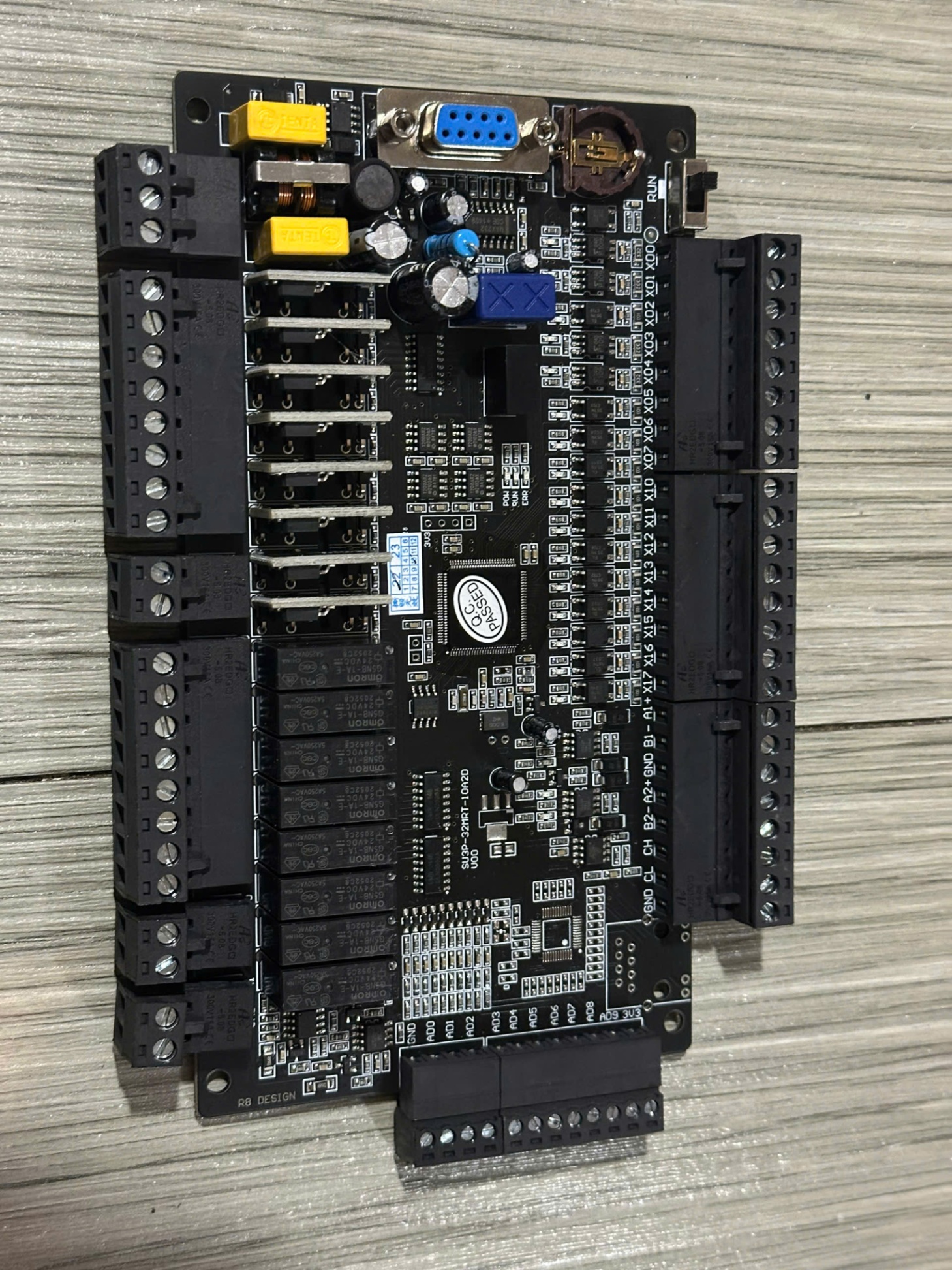 PLC FX3U-32MRT-10AD-2DA Kinseal SU3P 16 INPUT/OUTPUT 10AD 2DA RS485 RTC, Ứng Dụng Trong Tự Động Hóa Công Nghiệp