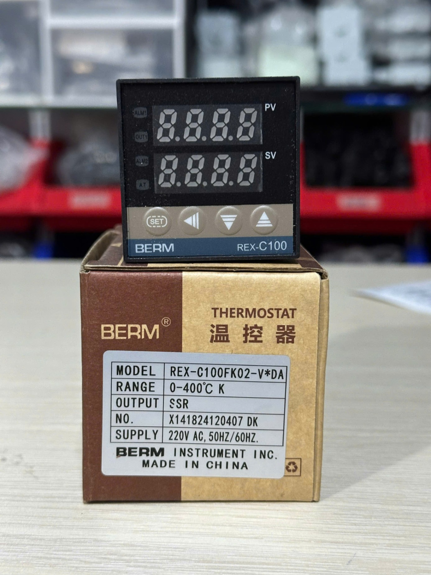 Bộ điều khiển nhiệt độ REX-C100FK02-V*DA đầu ra SSR / Điều khiển nhiệt độ REX C100 cho can K 0-400 độ