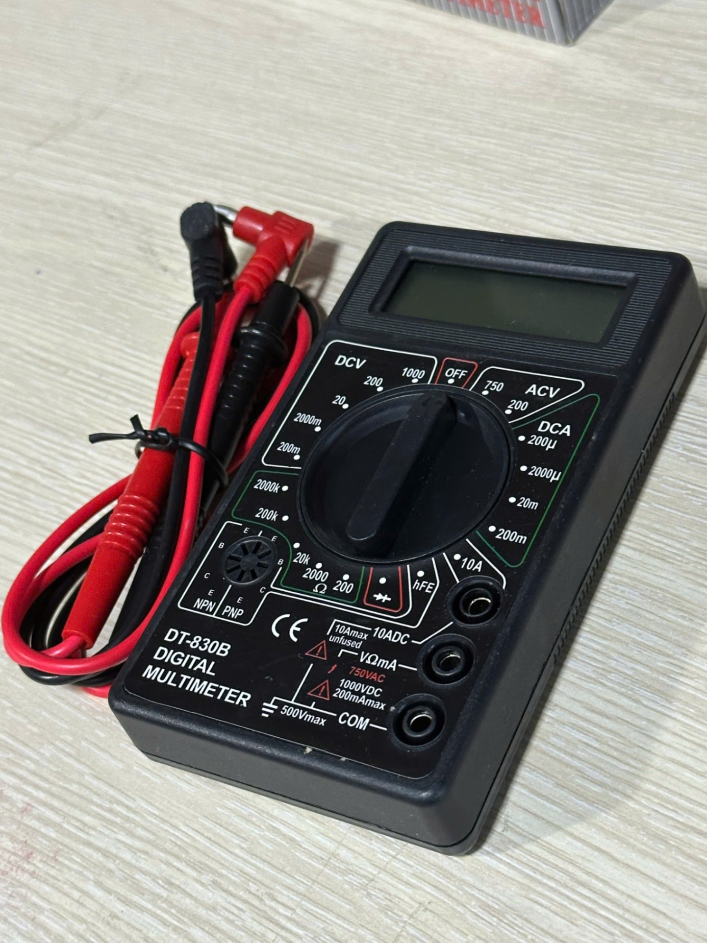 Đồng Hồ Vạn Năng DT-830B Đo Điện Áp AC/DC Điện Trở Diode Transistor LCD 1999 | Ứng Dụng Trong Sửa Chữa Học Tập Kỹ Thuật Số Nhỏ Gọn Chính Xác