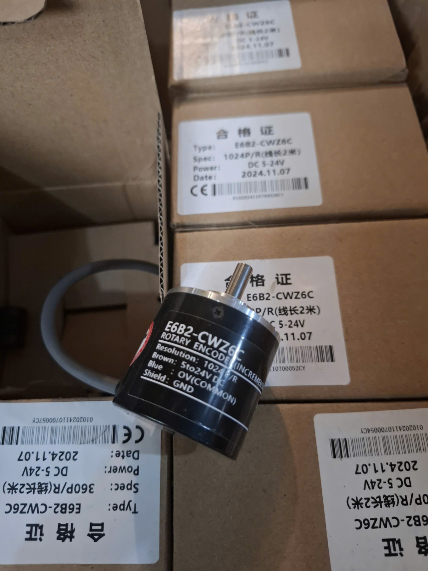 [Omron E6B2 Series] Encoder 1024P/R-E6B2-CWZ6C Quang Điện Xoay | Độ Phân Giải Từ 10P/R Đến 5000P/R | Model Đa Dạng (CWZ6C, CWZ3E, CWZ5G, CWZ1X) | Độ Chính Xác Cao