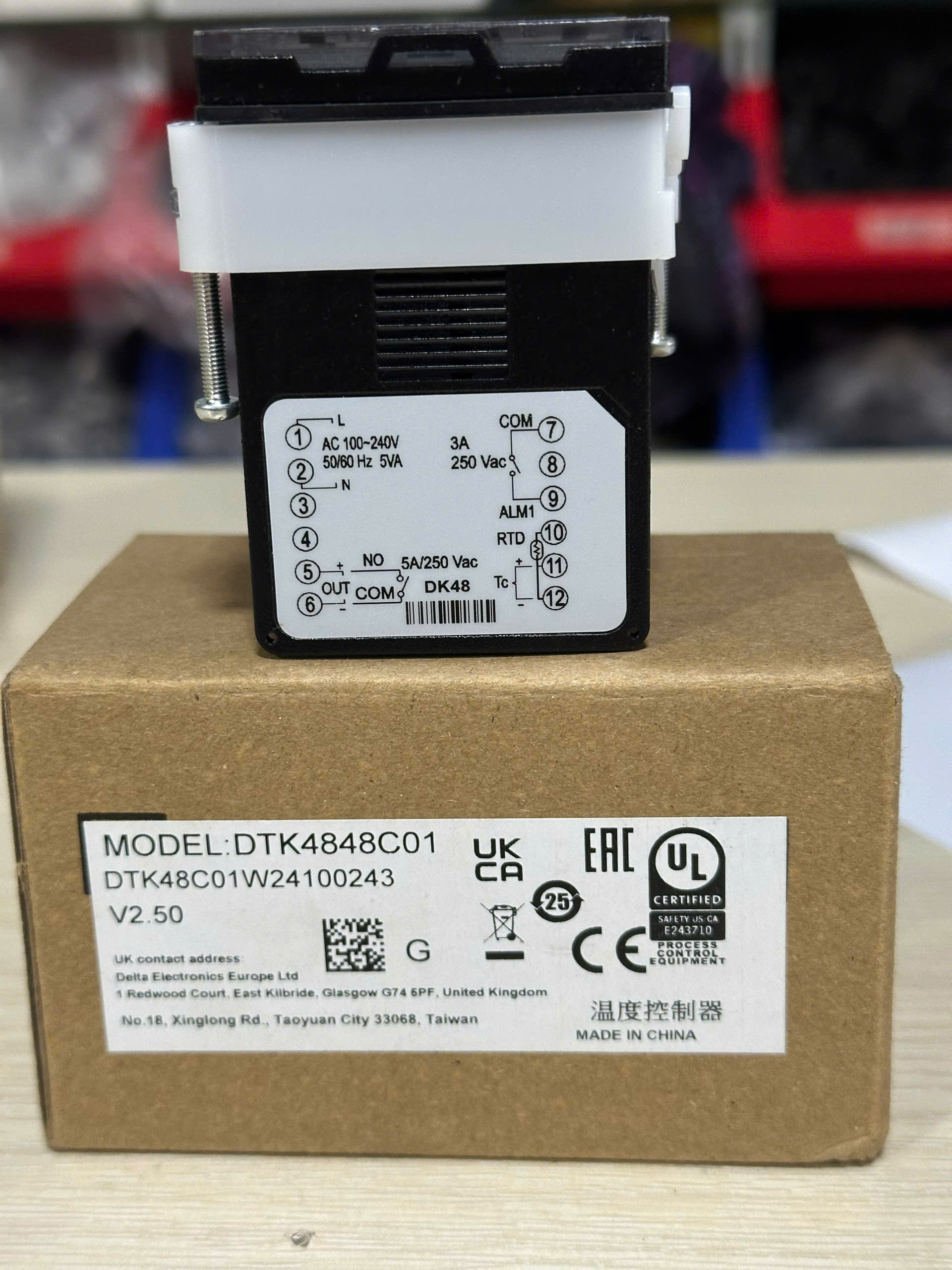 Bộ Điều Khiển Nhiệt Độ DTK4848C01: 48x48mm, 4-20mA, 1 cảnh báo, không RS485.  . LCD Display tùy chọn : DTK4848C01 DTK4848R01 DTK4848R12 DTK4848V12 48x48mm LCD PID RS485