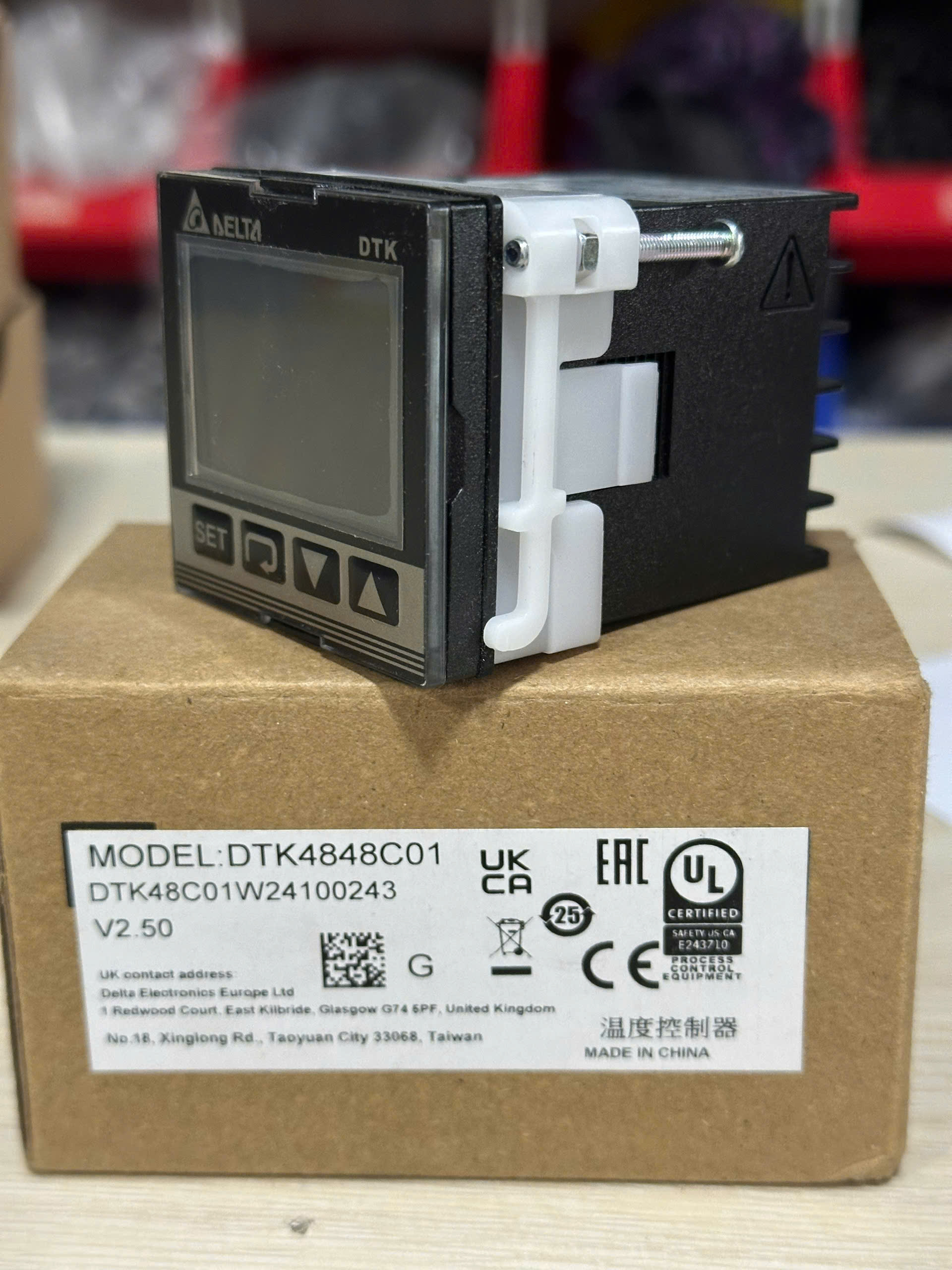Bộ Điều Khiển Nhiệt Độ DTK4848C01: 48x48mm, 4-20mA, 1 cảnh báo, không RS485.  . LCD Display tùy chọn : DTK4848C01 DTK4848R01 DTK4848R12 DTK4848V12 48x48mm LCD PID RS485