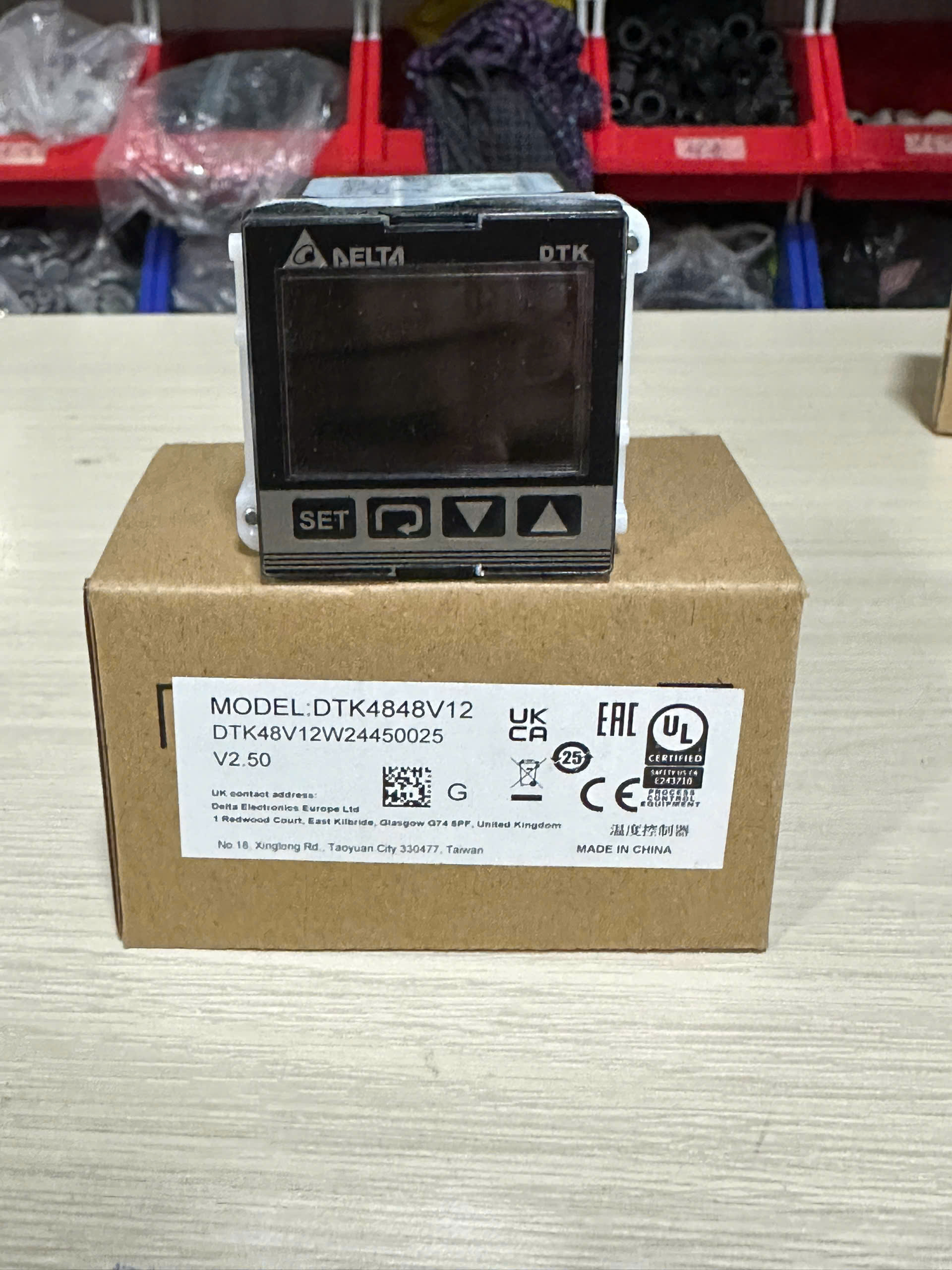 Bộ Điều Khiển Nhiệt Độ DTK4848V12: 48x48mm, 0-14V, 2 cảnh báo, có RS485. LCD Display tùy chọn : DTK4848C01 DTK4848R01 DTK4848R12 DTK4848V12 48x48mm LCD PID RS485