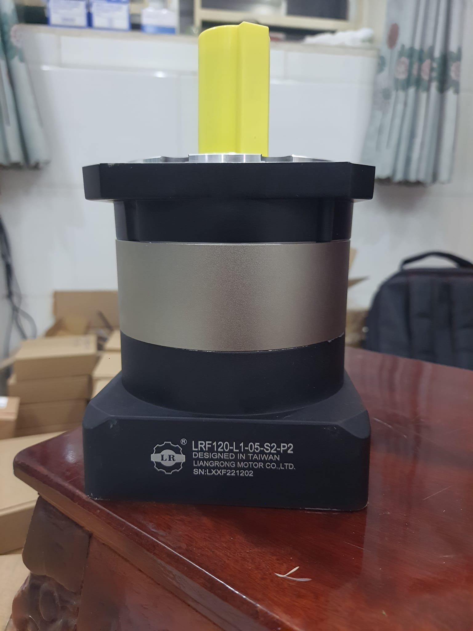 Hộp số servo LRF120-L1-05-S2-P2 LR LIANGRONG - Hộp số bánh răng hành tinh giảm tốc cho Động cơ Servo 1kW 1.5kW 2kW Cốt vào 24 ra 32 Bích 130 TỶ SỐ 5:1
