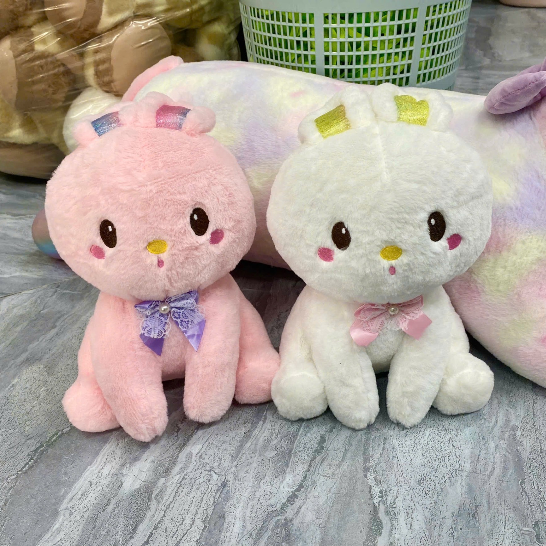 ĐG 30cm Thỏ Ngồi Đeo Nơ