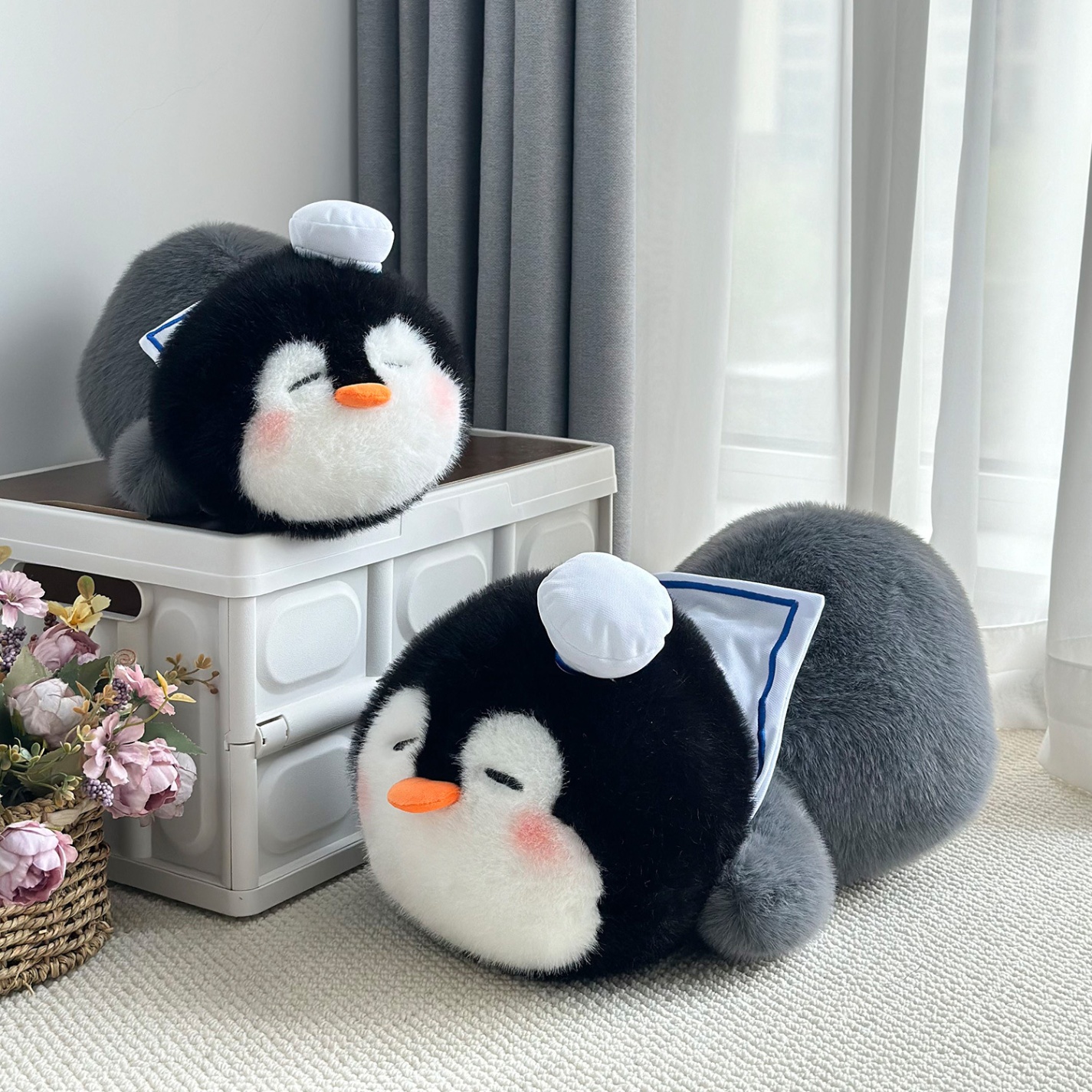 Cánh Cụt Nằm Thủy Thủ