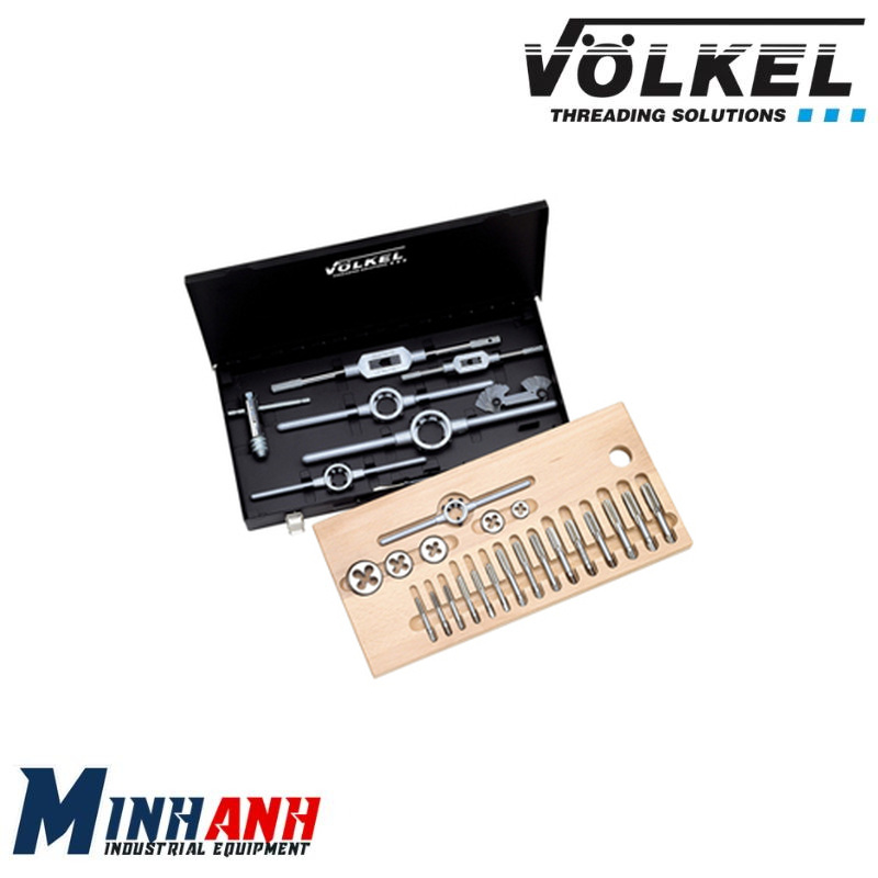Bộ Taro Bàn Ren Tay Quay 1/8~1 G BSP 32 Cái HSS-G No.SAG48021 Volkel Đức Bộ Bao Gồm 32 Chi Tiết: - 16 Mũi taro tay bộ 2 cây (Thô - Tinh, 8 bộ - 2 mũi) HSS-G No.253:  G 1/8-28, G 1/4-19, G 3/8-19, G 1/2-14 G 5/8-14, G 3/4-14, G 7/8-14, G 1