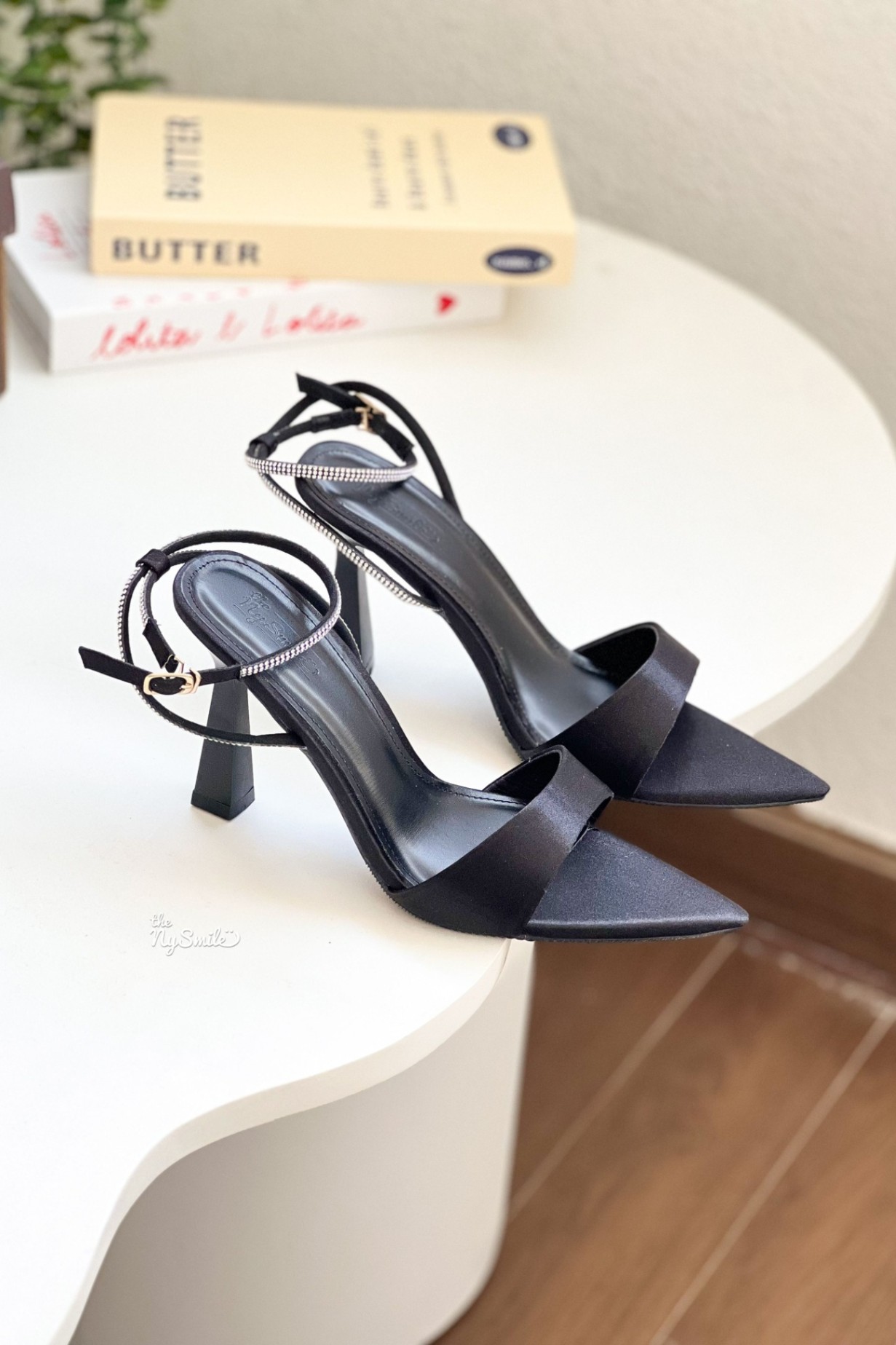 Giày Sandal 7P mũi nhọn , quai đính đá sang chảnh dự tiệc LEKA