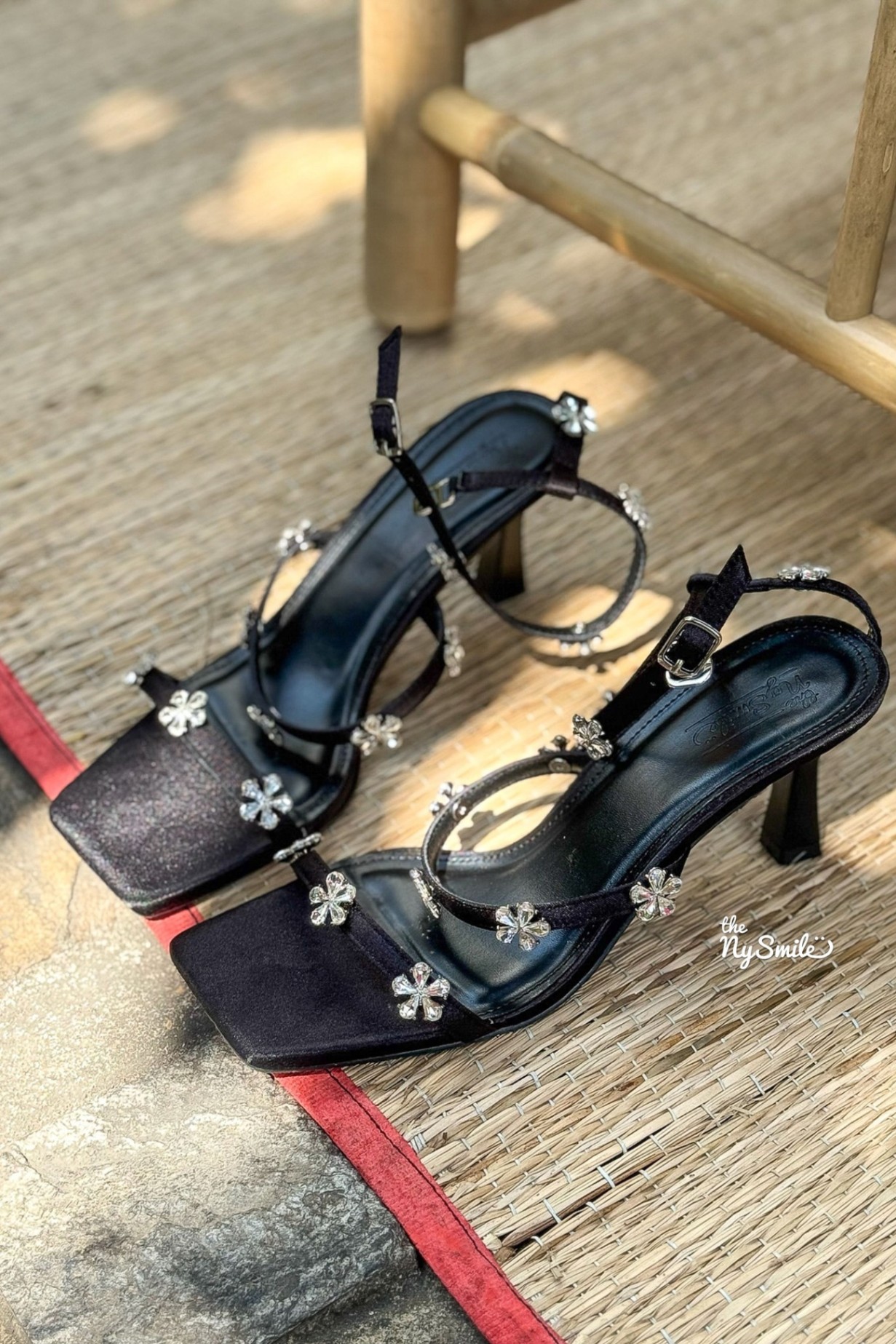 Giày Sandal quai đính đá 8Psang chảnh dự tiệc AKON