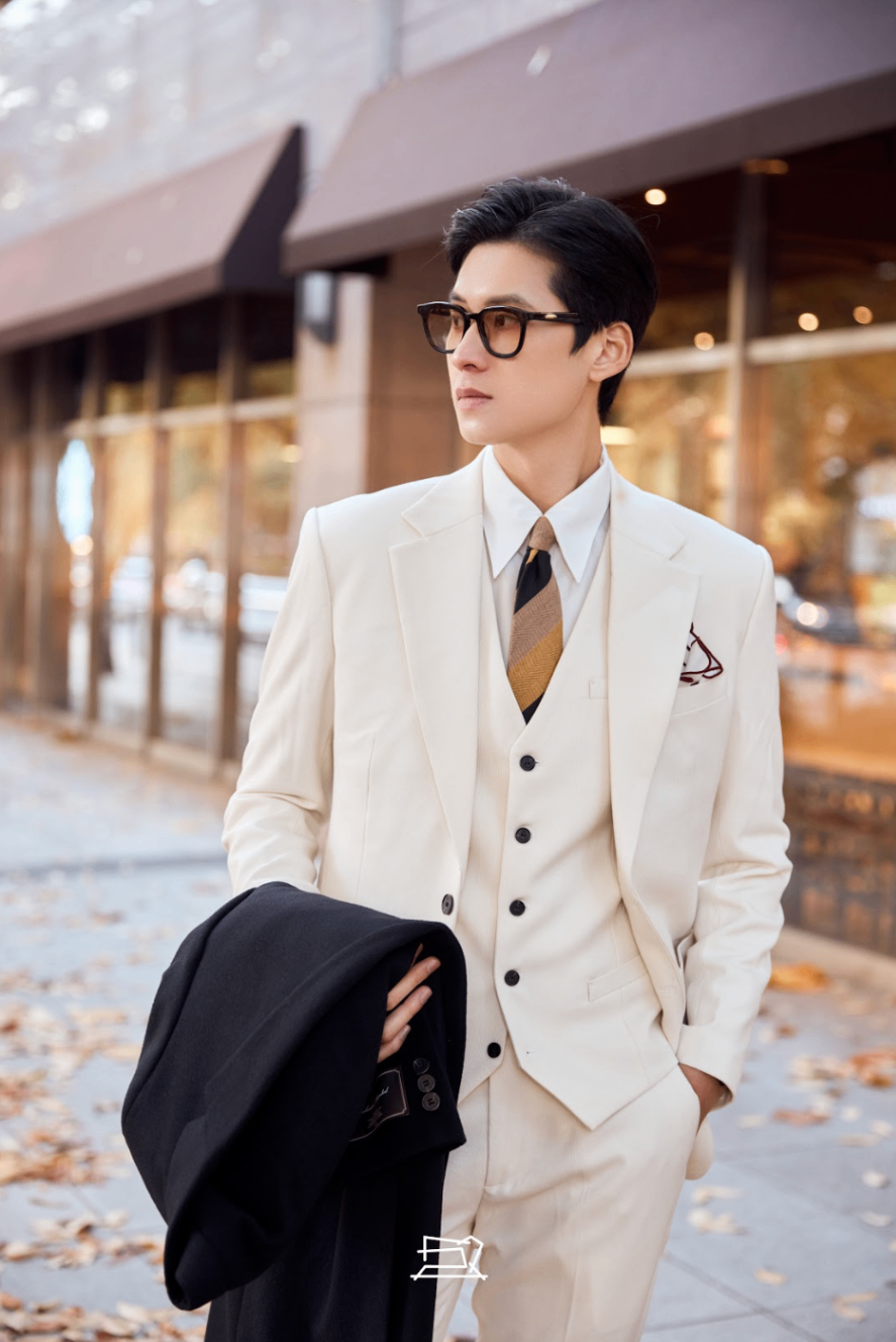 VTK Peak Lapel Milk-White 56823-16#