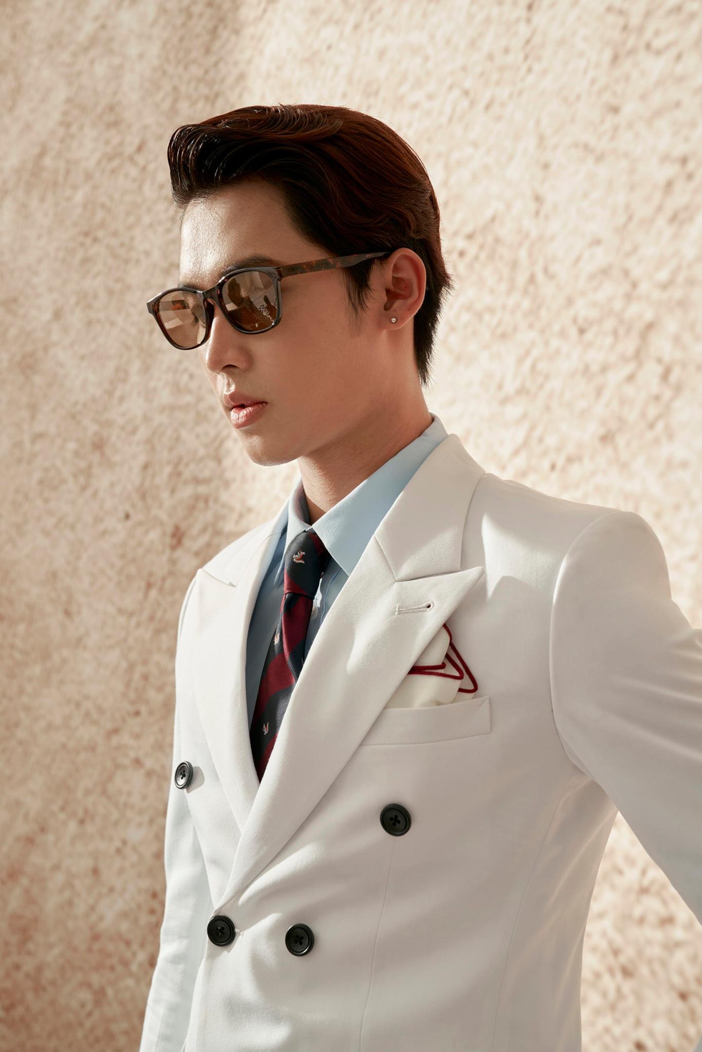 VTK White Suit Tailor Made