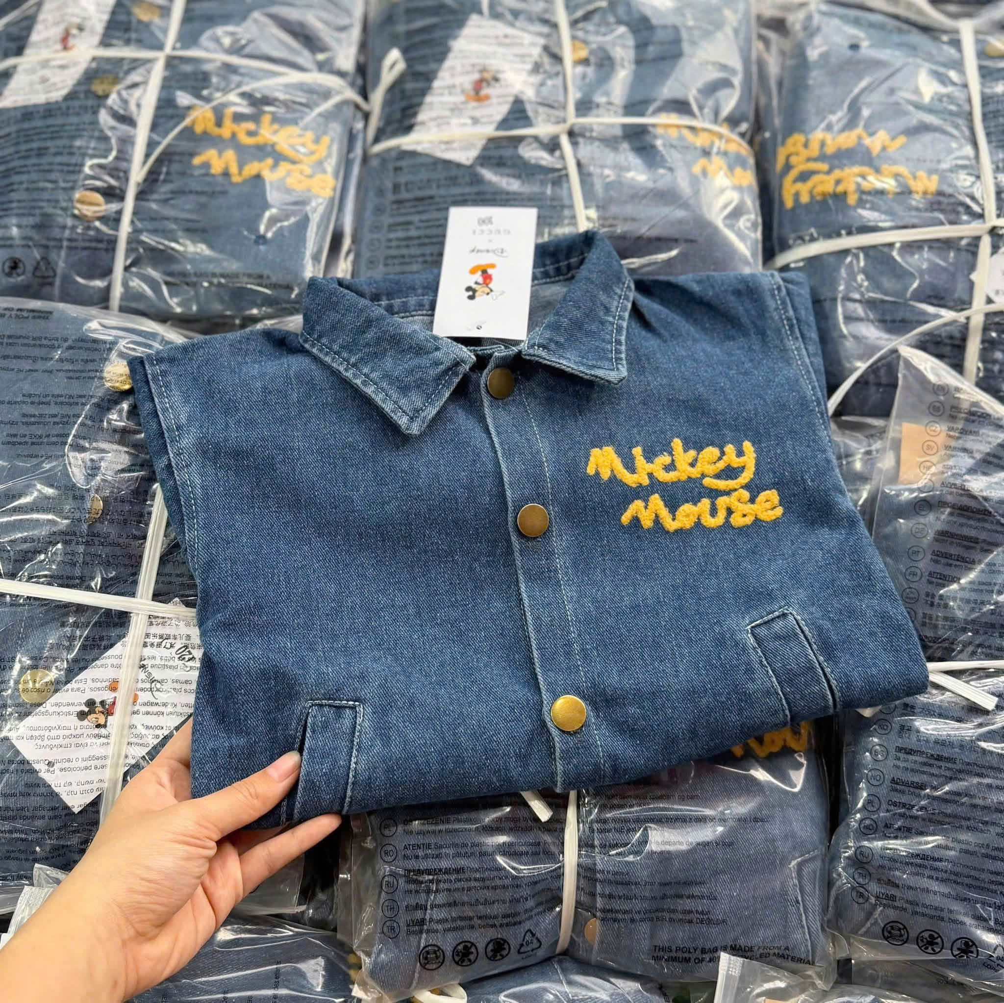AB930 - ÁO KHOÁC JEANS BÒ XANH BÉ TRAI MICKEY MOUSE