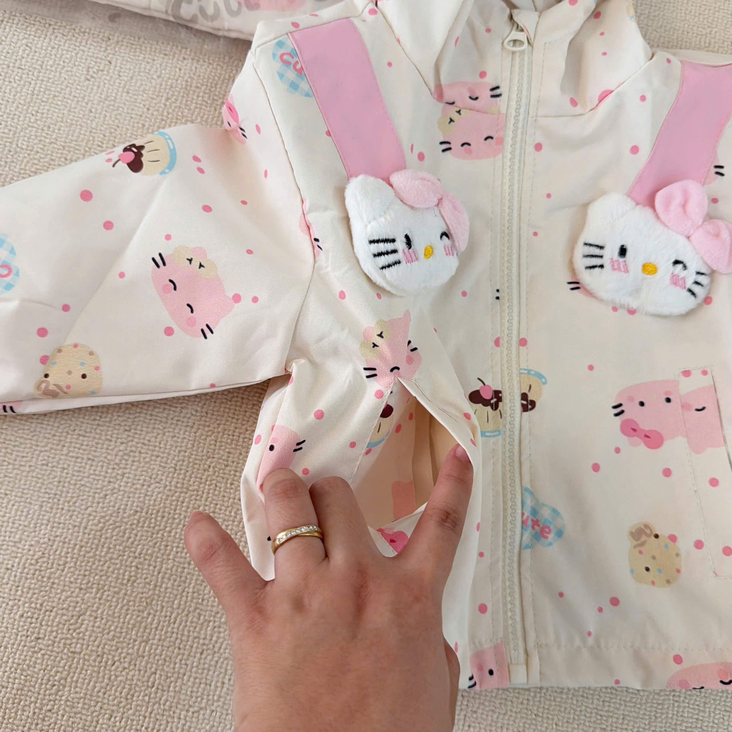 AB958 - ÁO KHOÁC GIÓ BÉ GÁI BE CUTE MŨ LIỀN KITTY NỔI