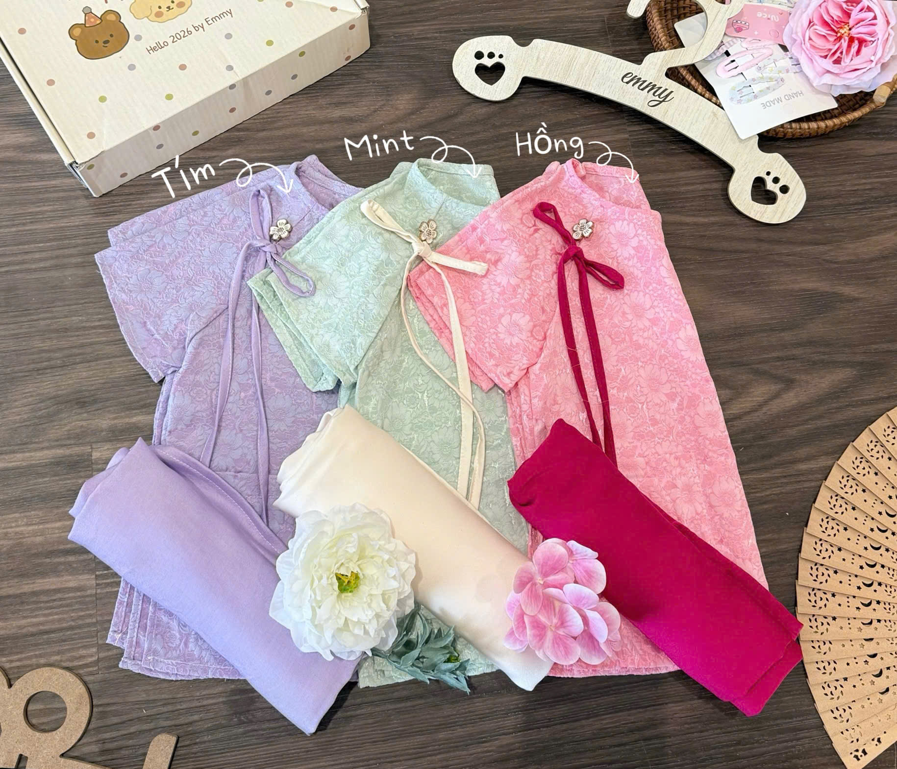 G040 - BỘ BÉ GÁI LỤA HOA QUẦN TRƠN ĐÍNH NƠ