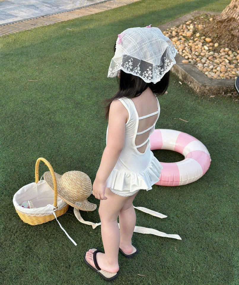 G043 - SET BƠI BÉ GÁI BA LỖ TRẮNG BÈO