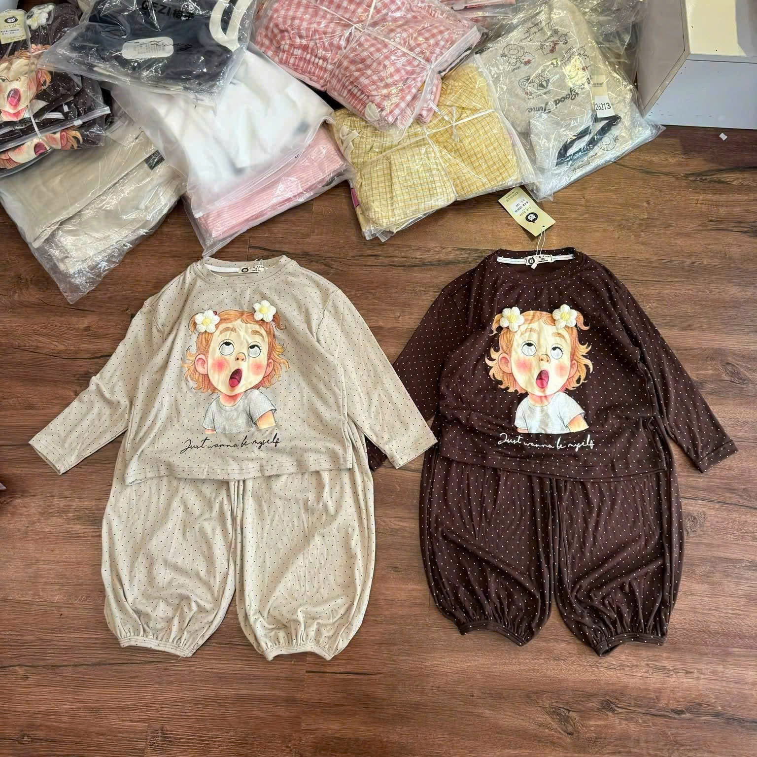 G096 - BỘ BÉ GÁI BOMBER CHẤM BI CÔ GÁI