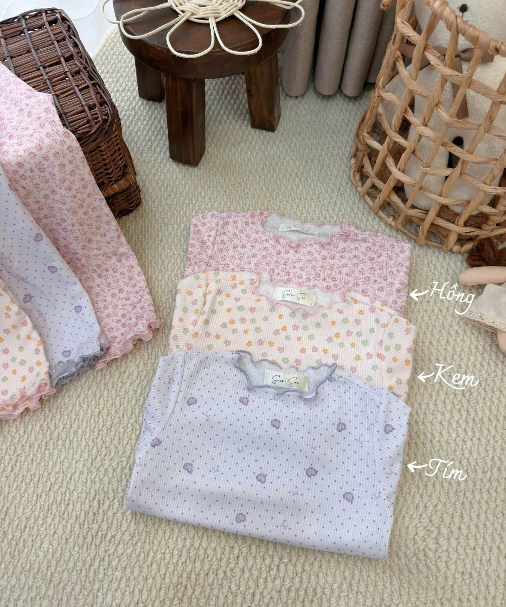 G098 - SET 3 BỘ BÉ GÁI DÀI TAY LEN TĂM HOA NHÍ BÈO tím hồng