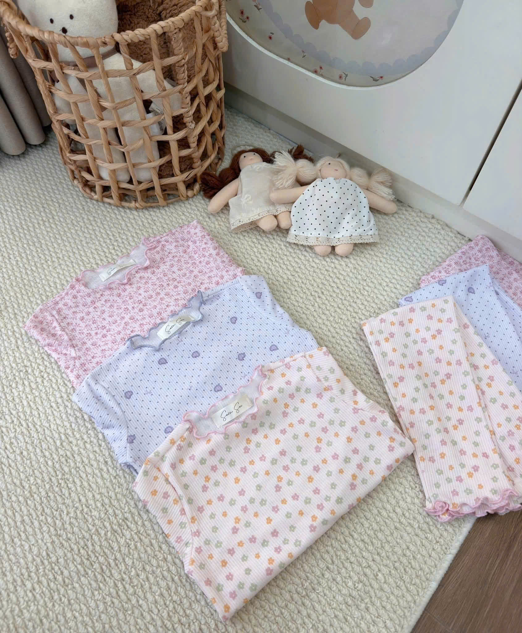 G098 - SET 3 BỘ BÉ GÁI DÀI TAY LEN TĂM HOA NHÍ BÈO tím hồng