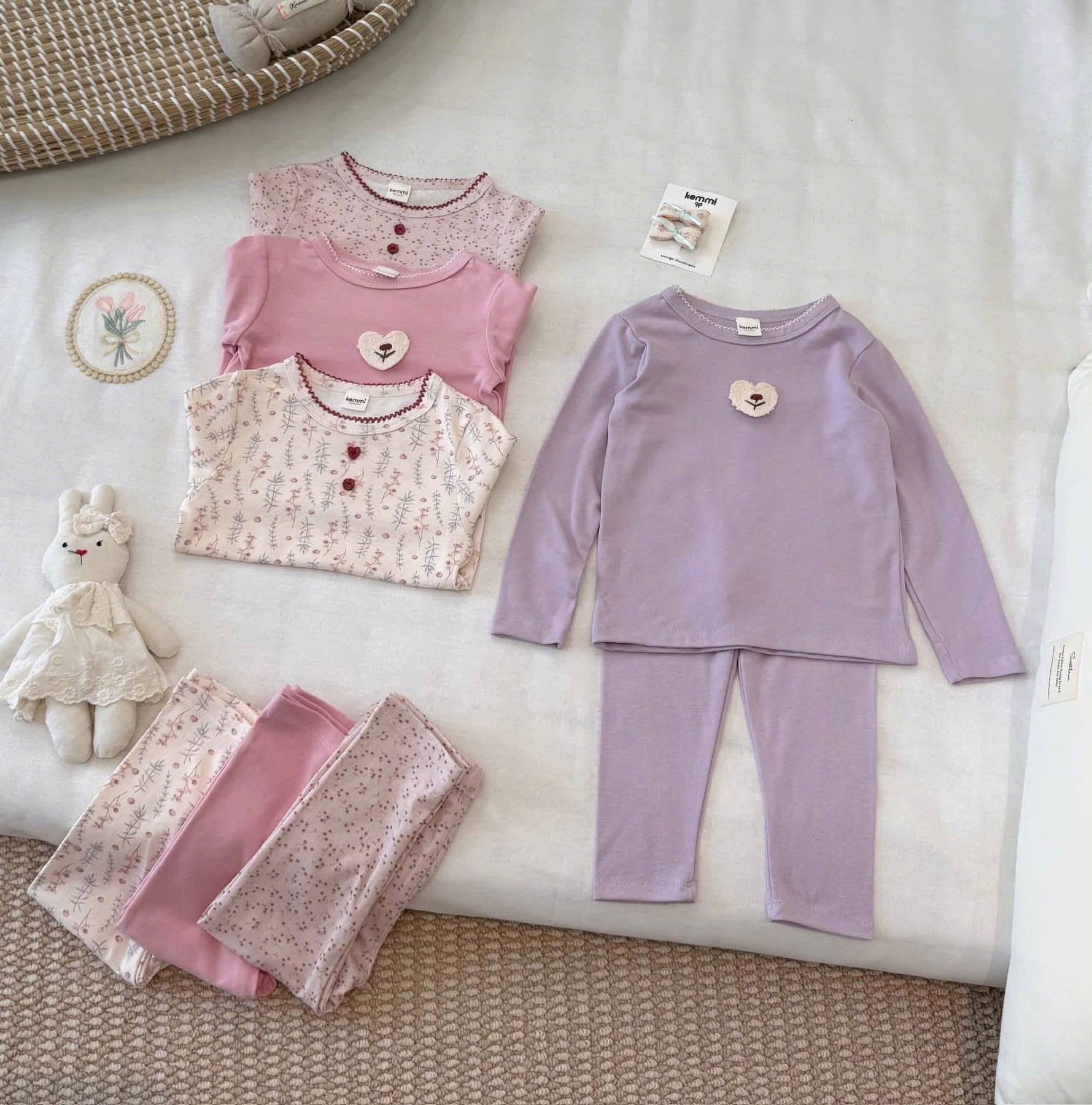 G110 - SET 2 BỘ BÉ GÁI ZIP DÀI CỔ VIỀN HOA