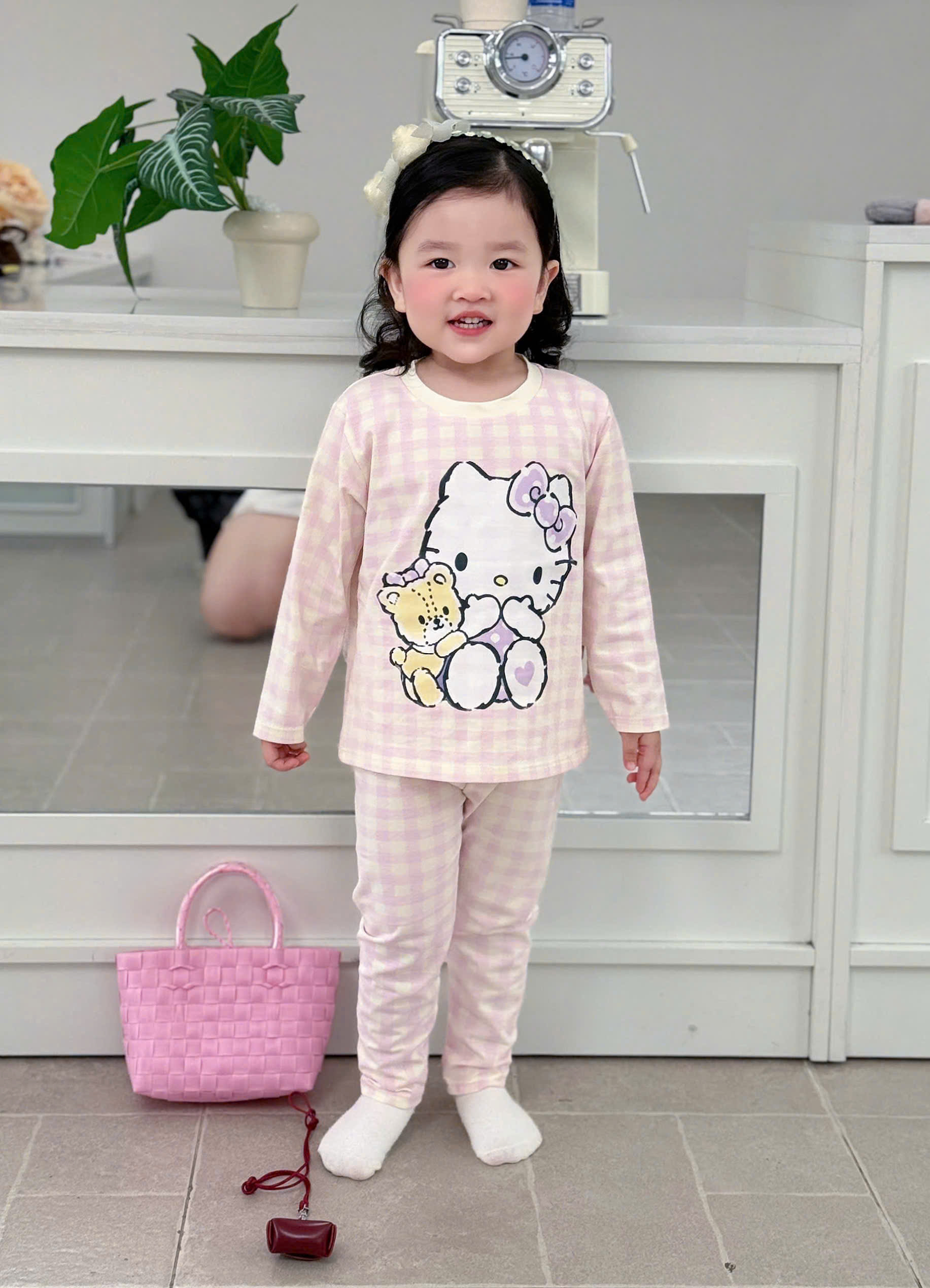 G114 - SET 2 BỘ BÉ GÁI DÀI TAY KITTY THỎ hồng caro be