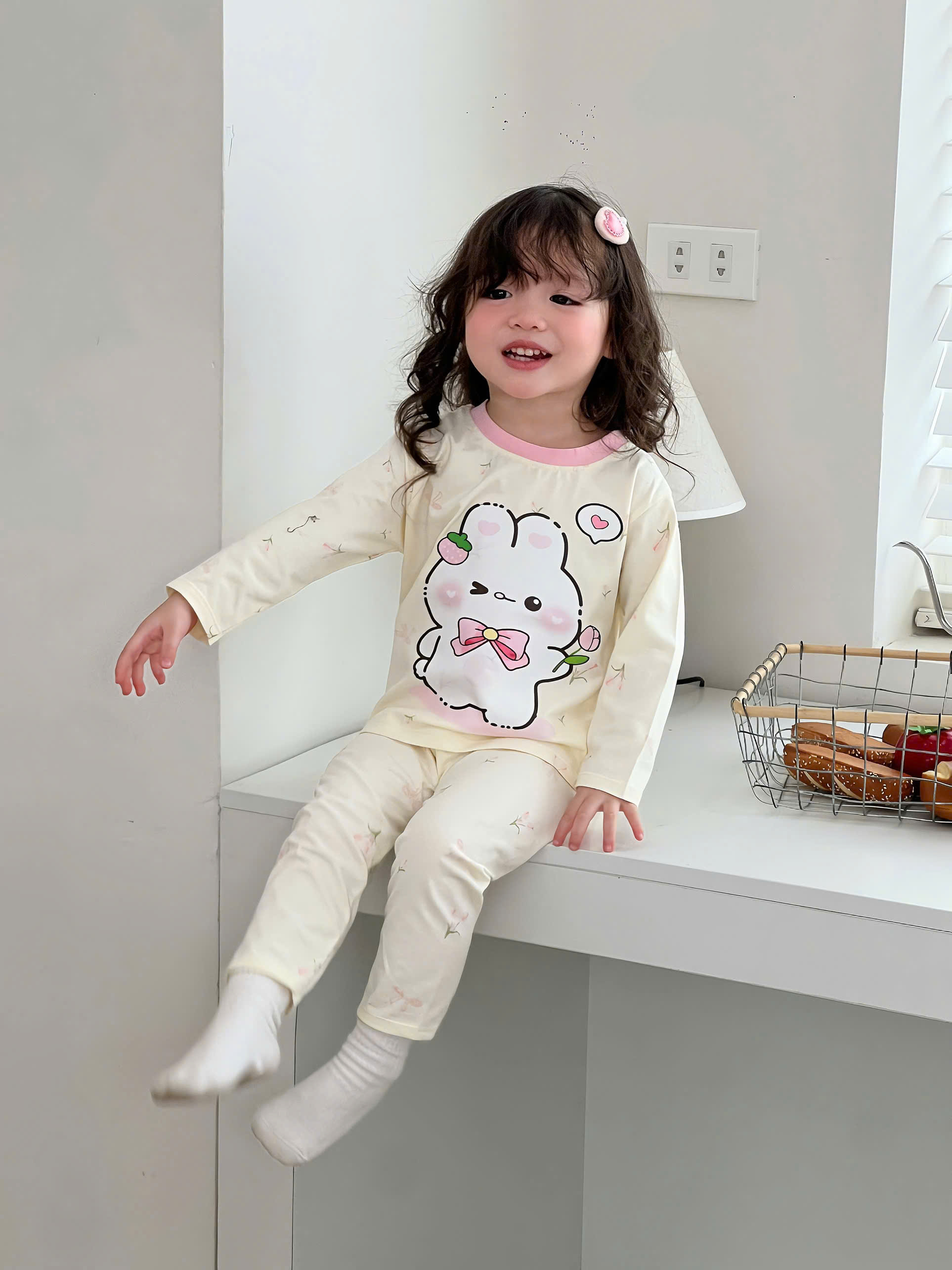 G114 - SET 2 BỘ BÉ GÁI DÀI TAY KITTY THỎ hồng caro be