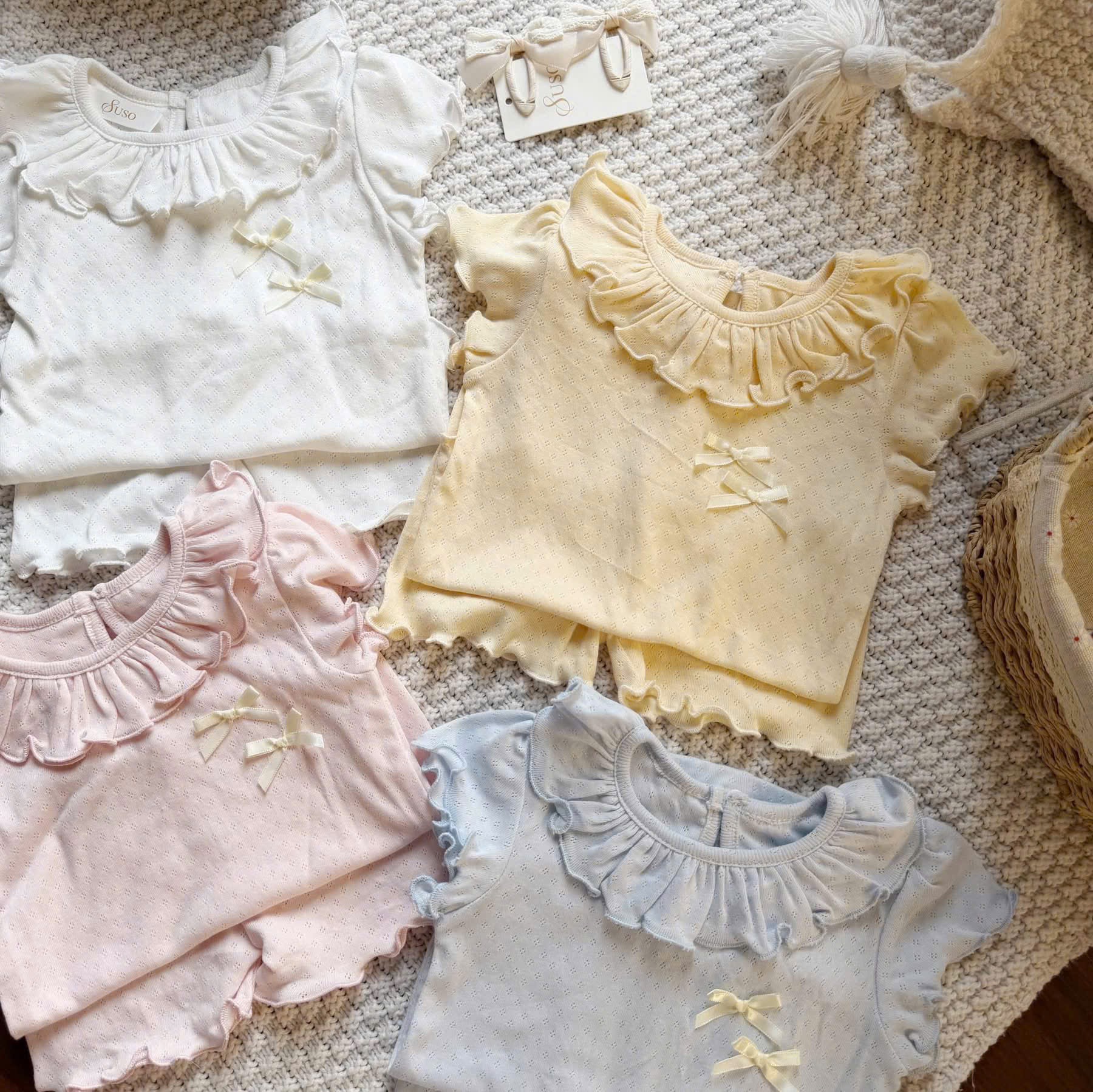 G977 - SET 2 BỘ BÉ GÁI THÔNG HƠI BÈO ĐÍNH NƠ