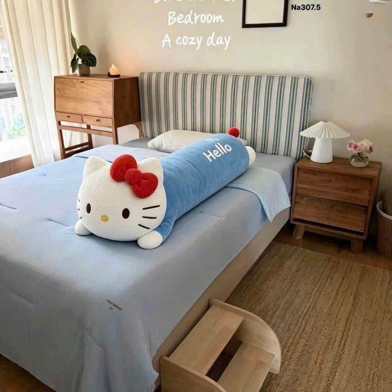 PK343 - GỐI ÔM DÀI 1M HÌNH MÈO HELLO KITTY