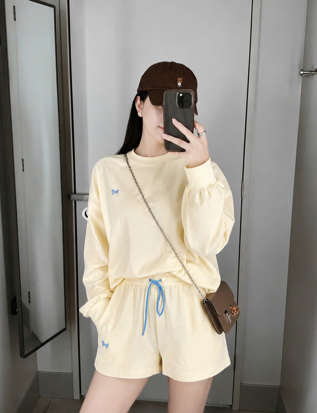 S408 - BỘ ĐÙI NỮ ÁO VÀNG DÀI TAY THÊU NGỰA
