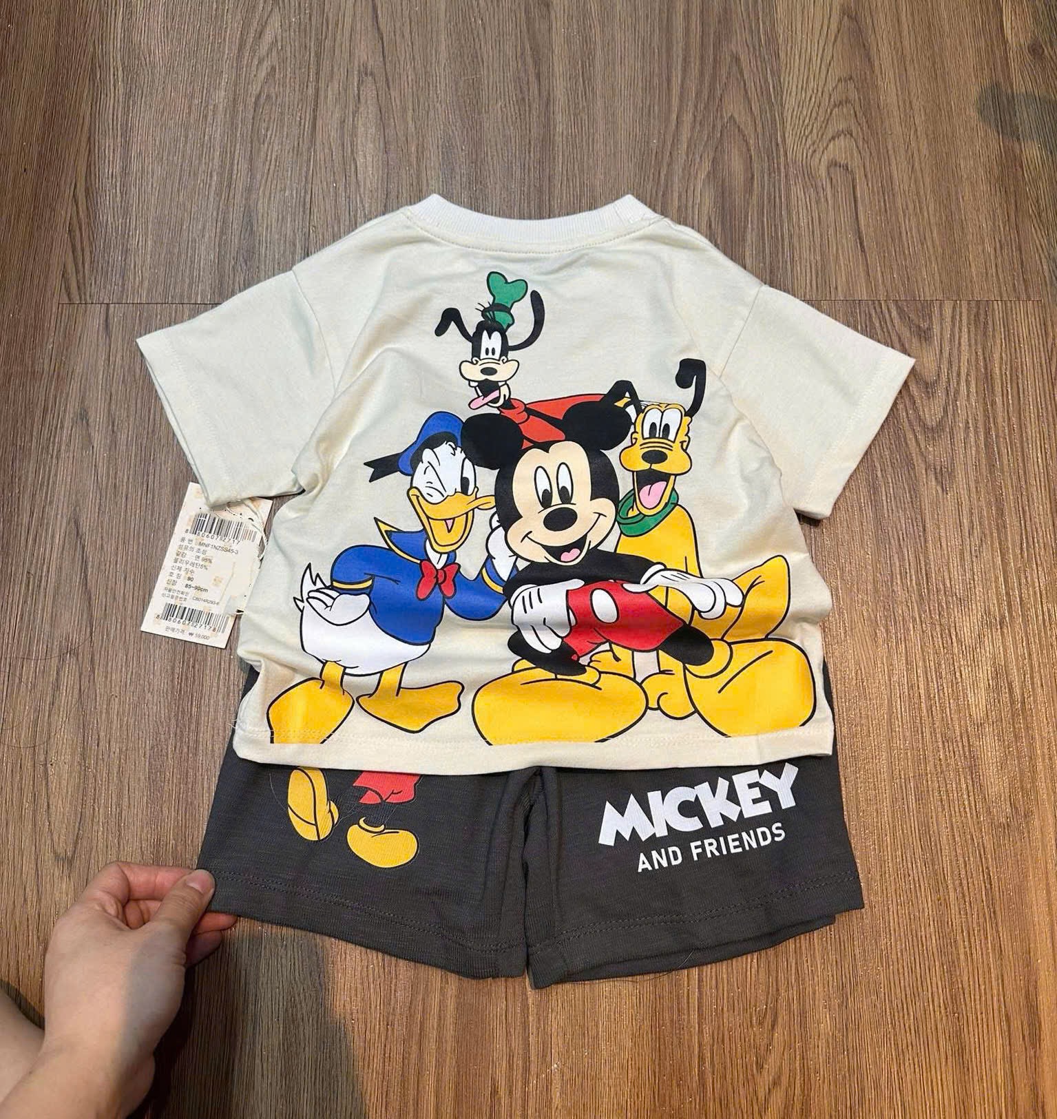 T234 - BỘ ĐÙI BÉ TRAI ÁO BE MICKEY FRIENDS QUẦN XÁM