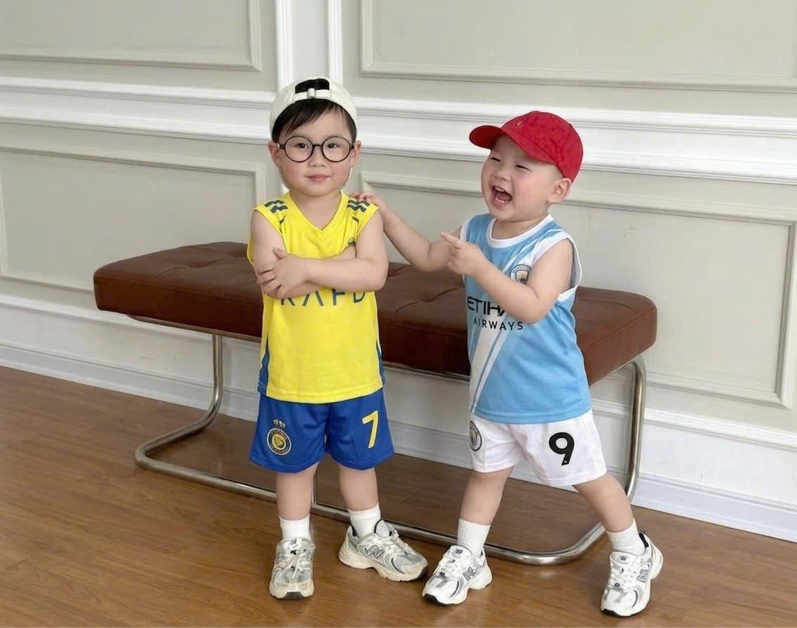 T297 - SET 2 BỘ ĐÙI BÉ TRAI BA LỖ THỂ THAO BÓNG ĐÁ