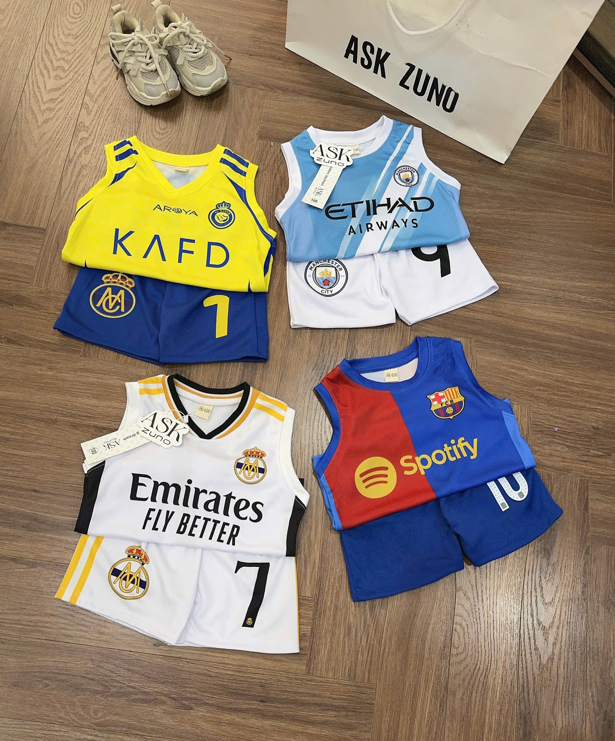T297 - SET 2 BỘ ĐÙI BÉ TRAI BA LỖ THỂ THAO BÓNG ĐÁ