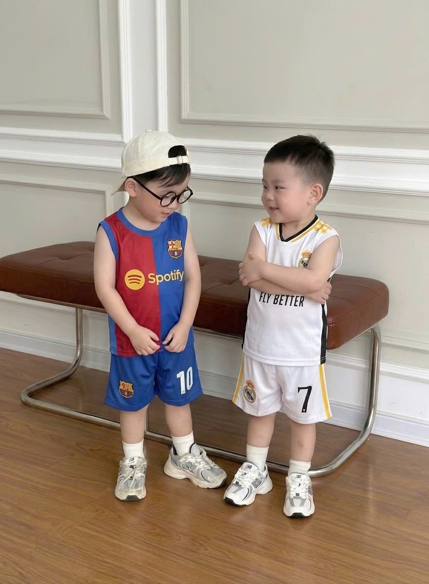 T297 - SET 2 BỘ ĐÙI BÉ TRAI BA LỖ THỂ THAO BÓNG ĐÁ