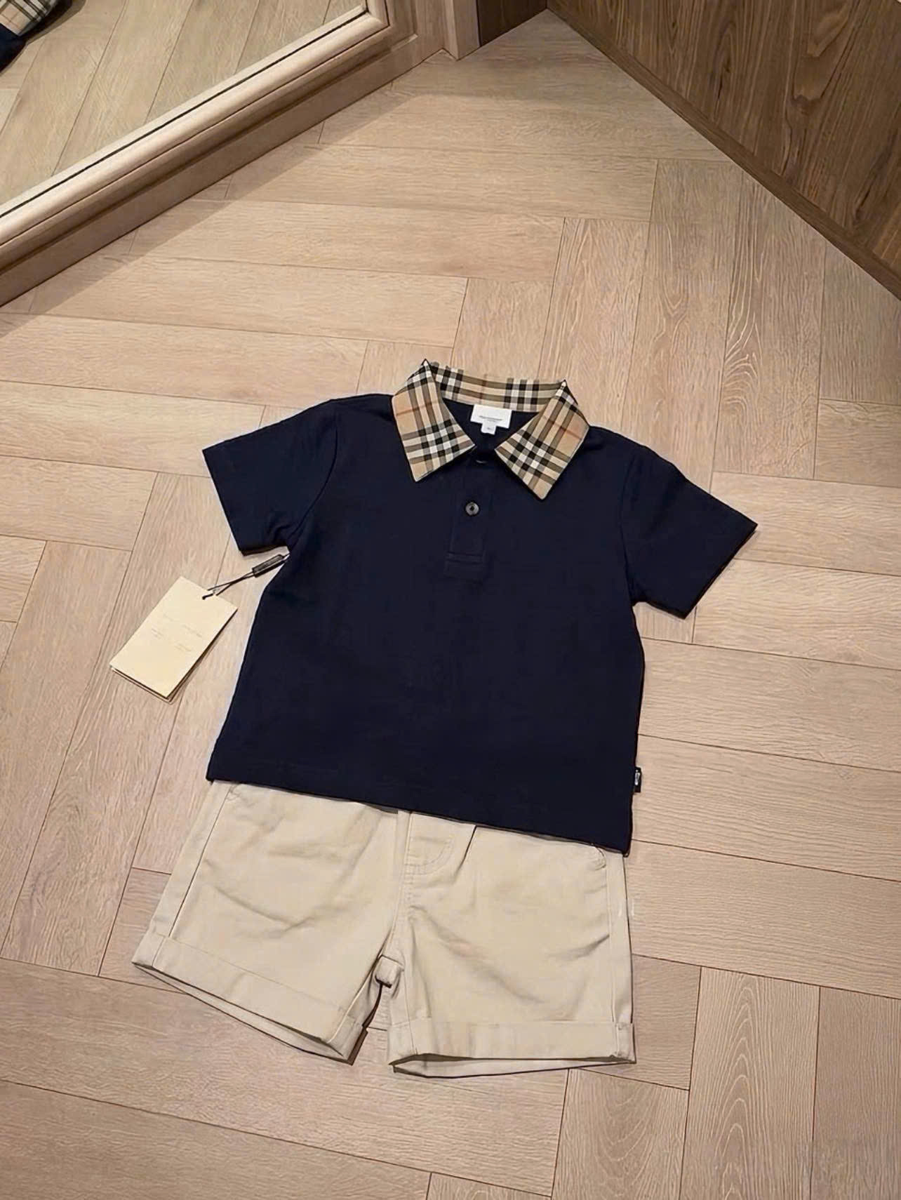 T304 - BỘ ĐÙI BÉ TRAI ÁO POLO ĐEN PHỐI BBR QUẦN BE
