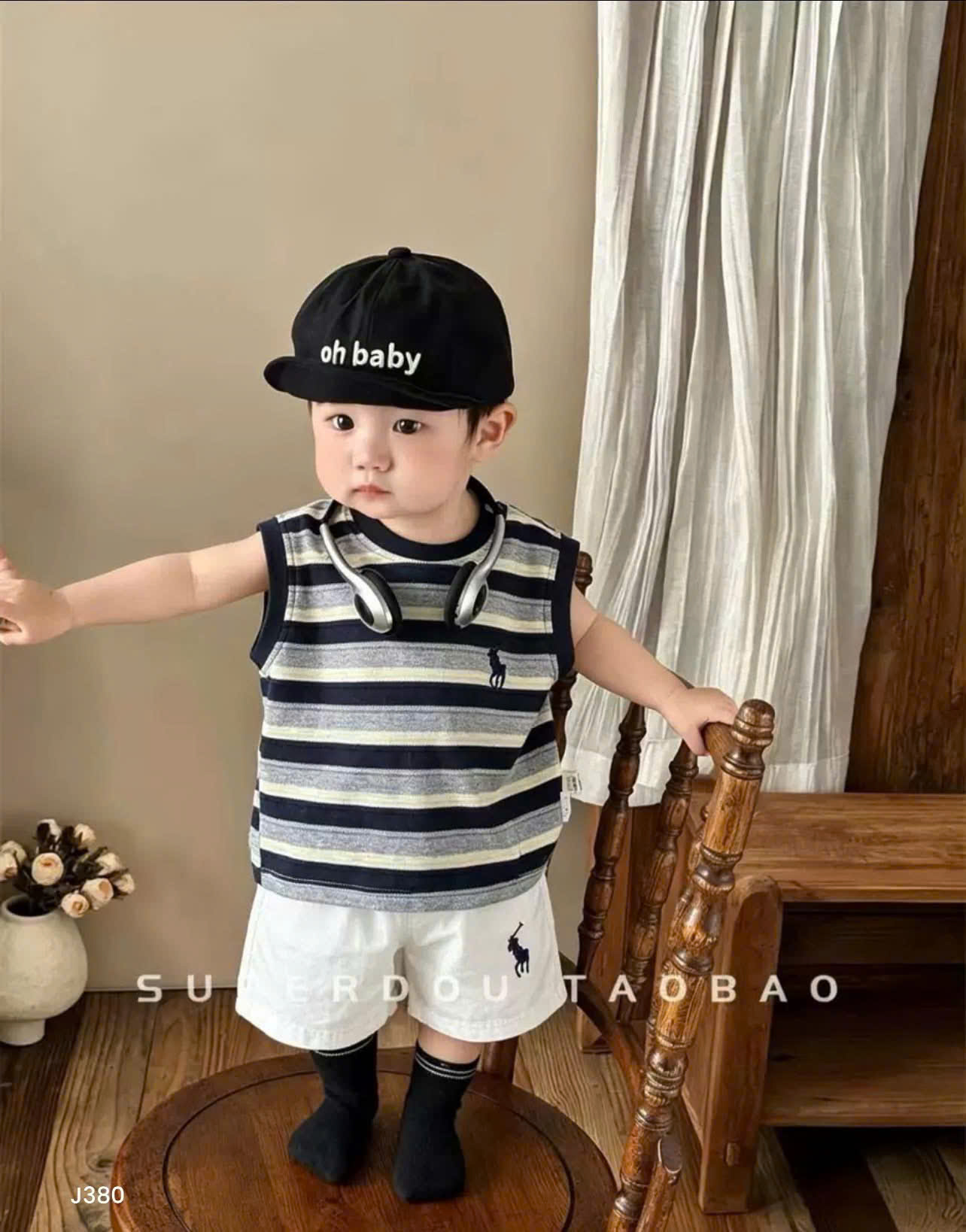 T330 - BỘ ĐÙI BÉ TRAI ÁO KẺ ĐEN KÈM KHĂN QUẦN TRẮNG