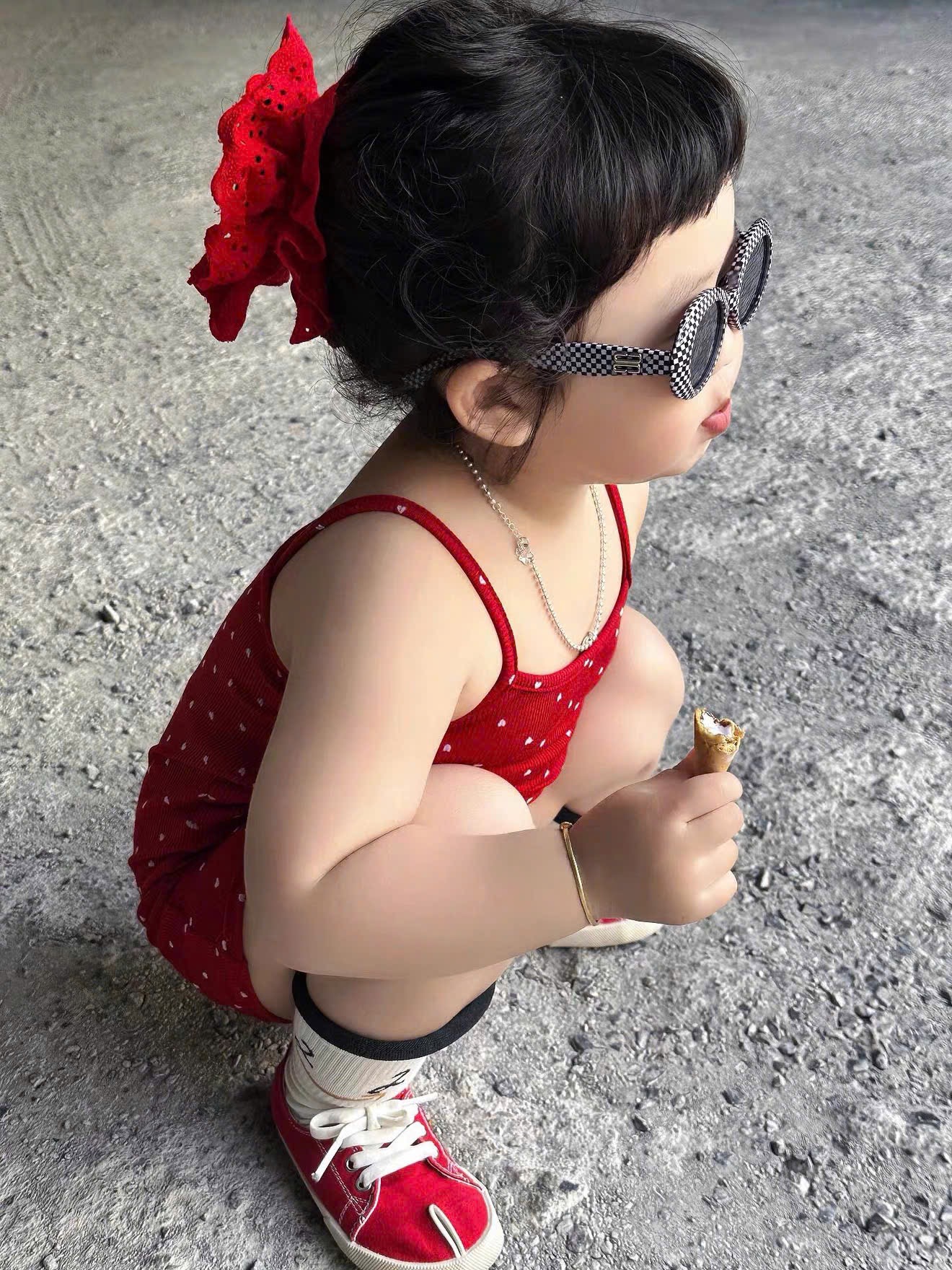 VB578 - SET 2 VÁY BÉ GÁI 2S BODY KITTY đỏ trắng