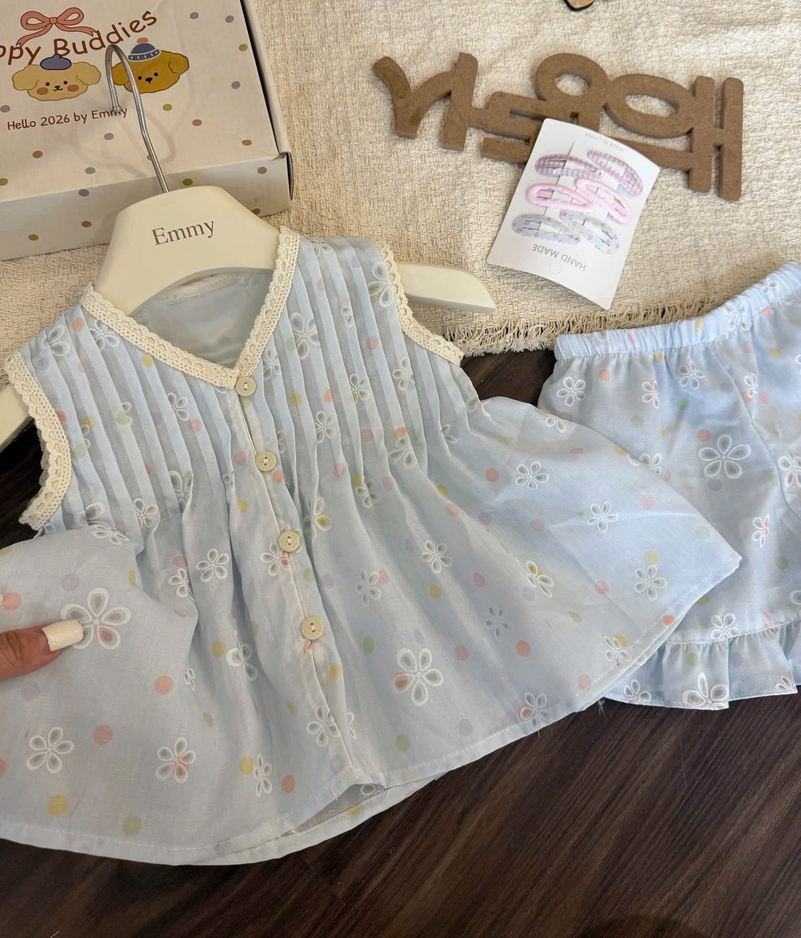 G045 - SET BÉ GÁI HOA CHẤM BI XẾP LI BÈO