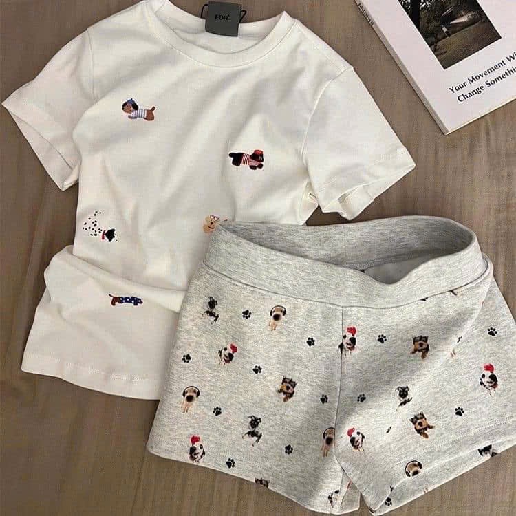 S293 - BỘ ĐÙI NỮ ÁO TRẮNG IN CHÓ QUẦN XÁM TRÀN