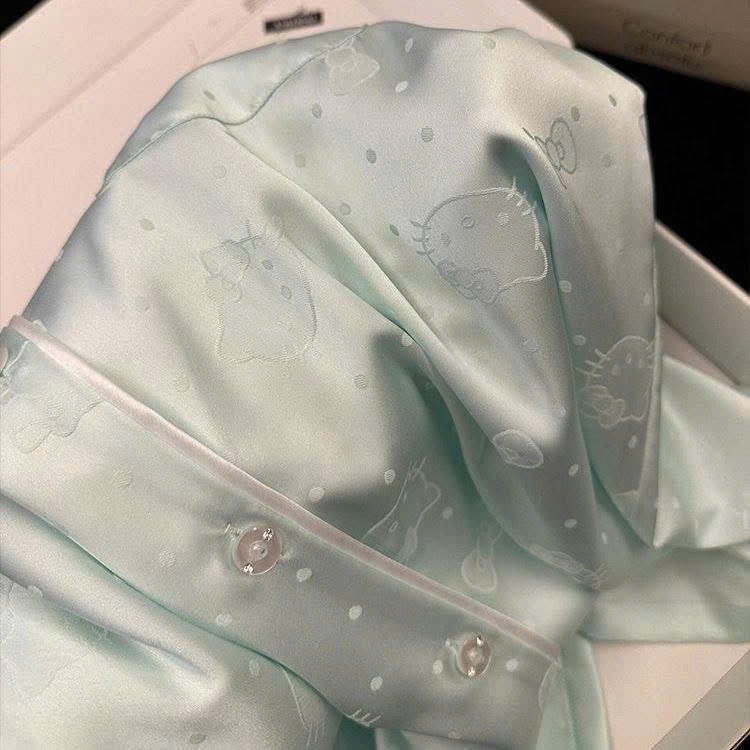 S294 - BỘ PYJAMA ĐÙI NỮ LỤA KITTY NƠ