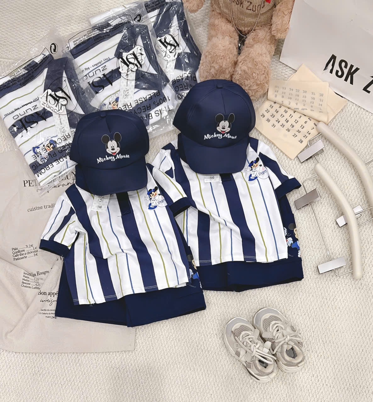 T178 - BỘ ĐÙI BÉ TRAI ÁO POLO SỌC MICKEY QUẦN THAN KÈM MŨ