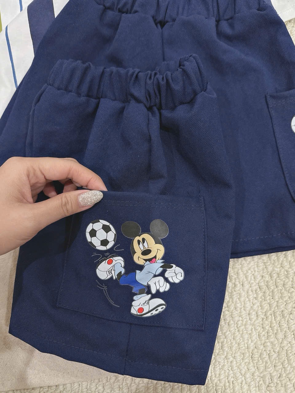 T178 - BỘ ĐÙI BÉ TRAI ÁO POLO SỌC MICKEY QUẦN THAN KÈM MŨ