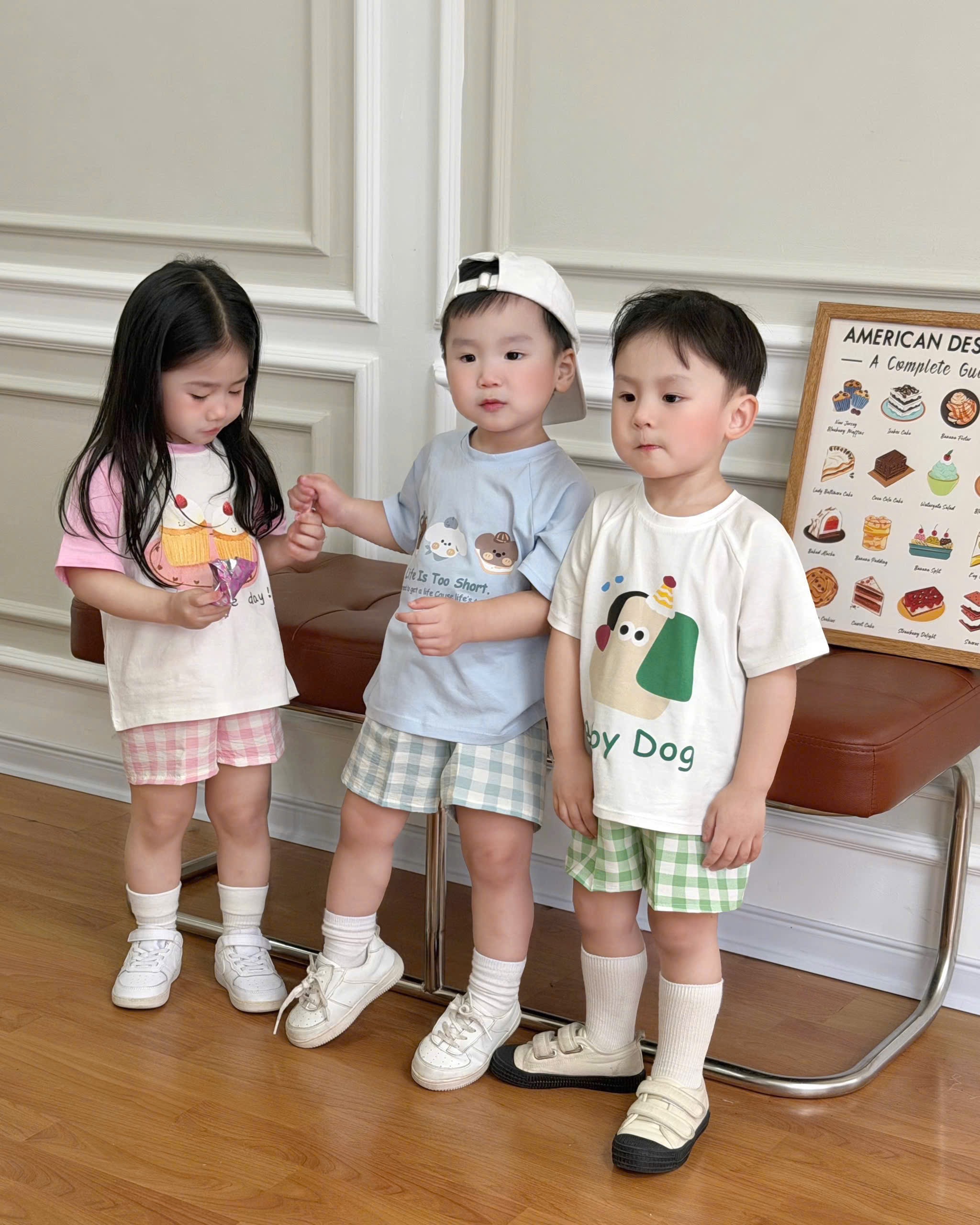 T195 - BỘ ĐÙI BÉ ÁO PHỐI HOẠT TIẾT QUẦN KẺ CARO