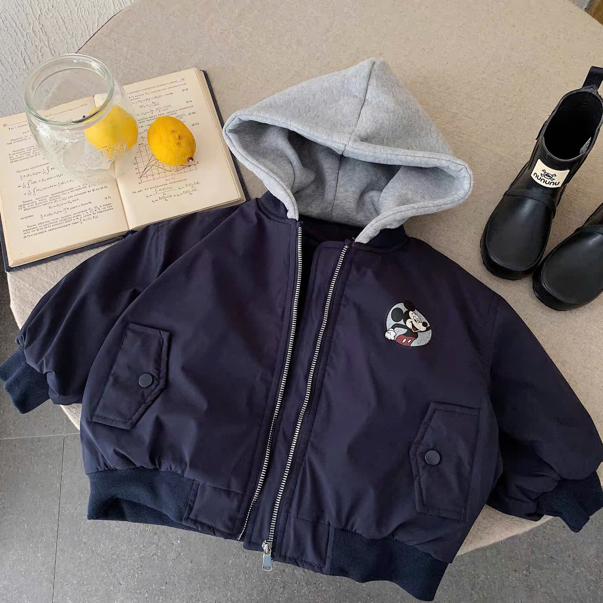 AB964 - ÁO KHOÁC BOMBER BÉ TRAI MICKEY TÚI NẮP