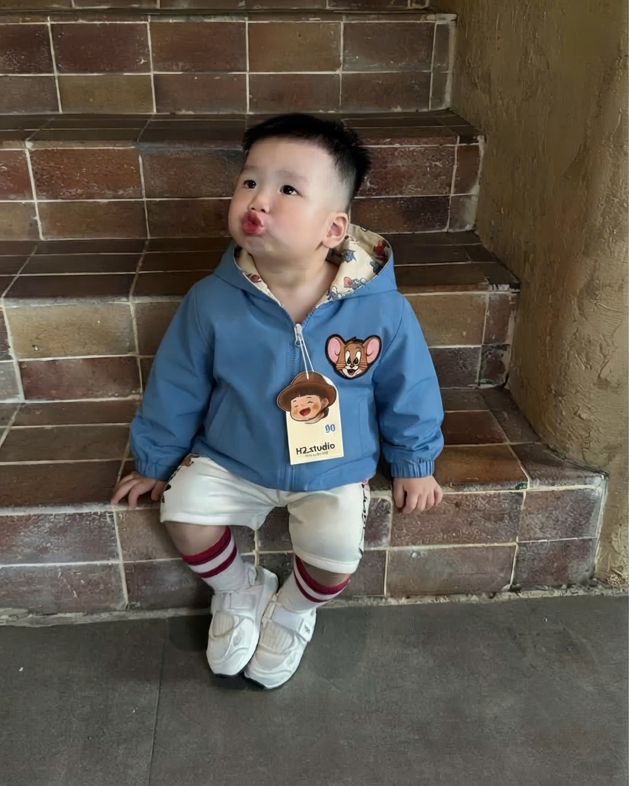 (chờ) AB977 - ÁO KHOÁC GIÓ BÉ TRAI XANH DƯƠNG 2 MẶT TOM JERRY