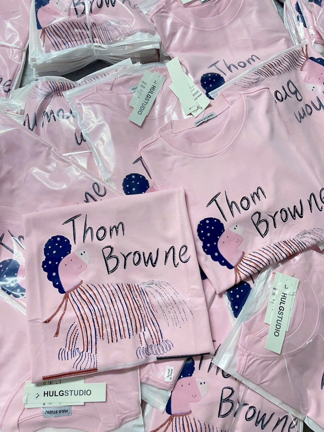 ANU385 - ÁO PHÔNG NỮ HỒNG CHÓ Thom Browne