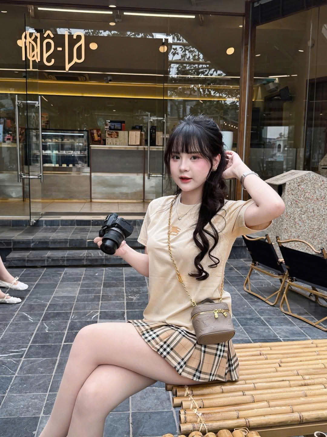 ANU396 - ÁO PHÔNG NỮ MÀU BE ÉP BBR