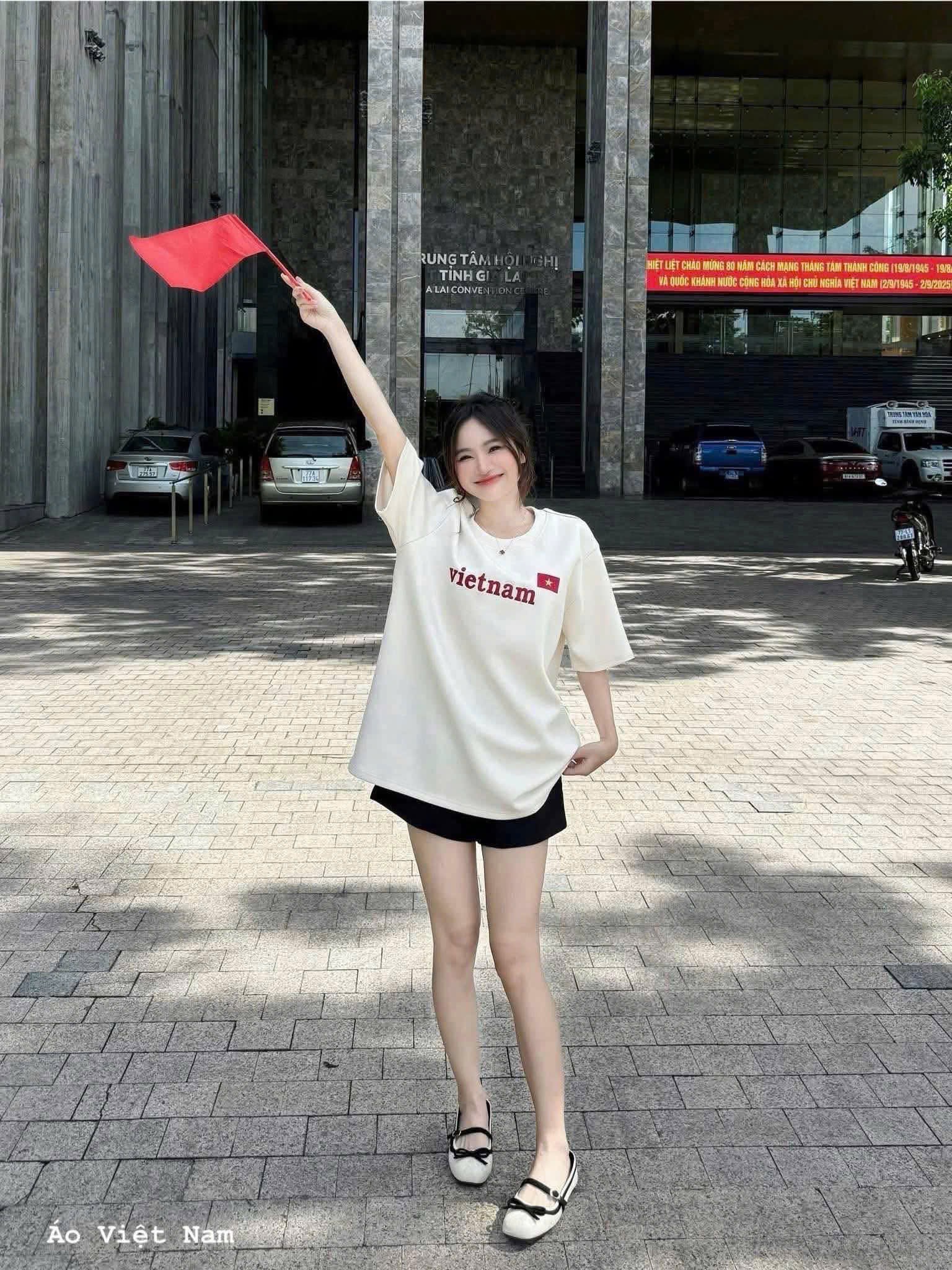 ANU410 - ÁO PHÔNG NỮ TRẮNG THÊU VIETNAM